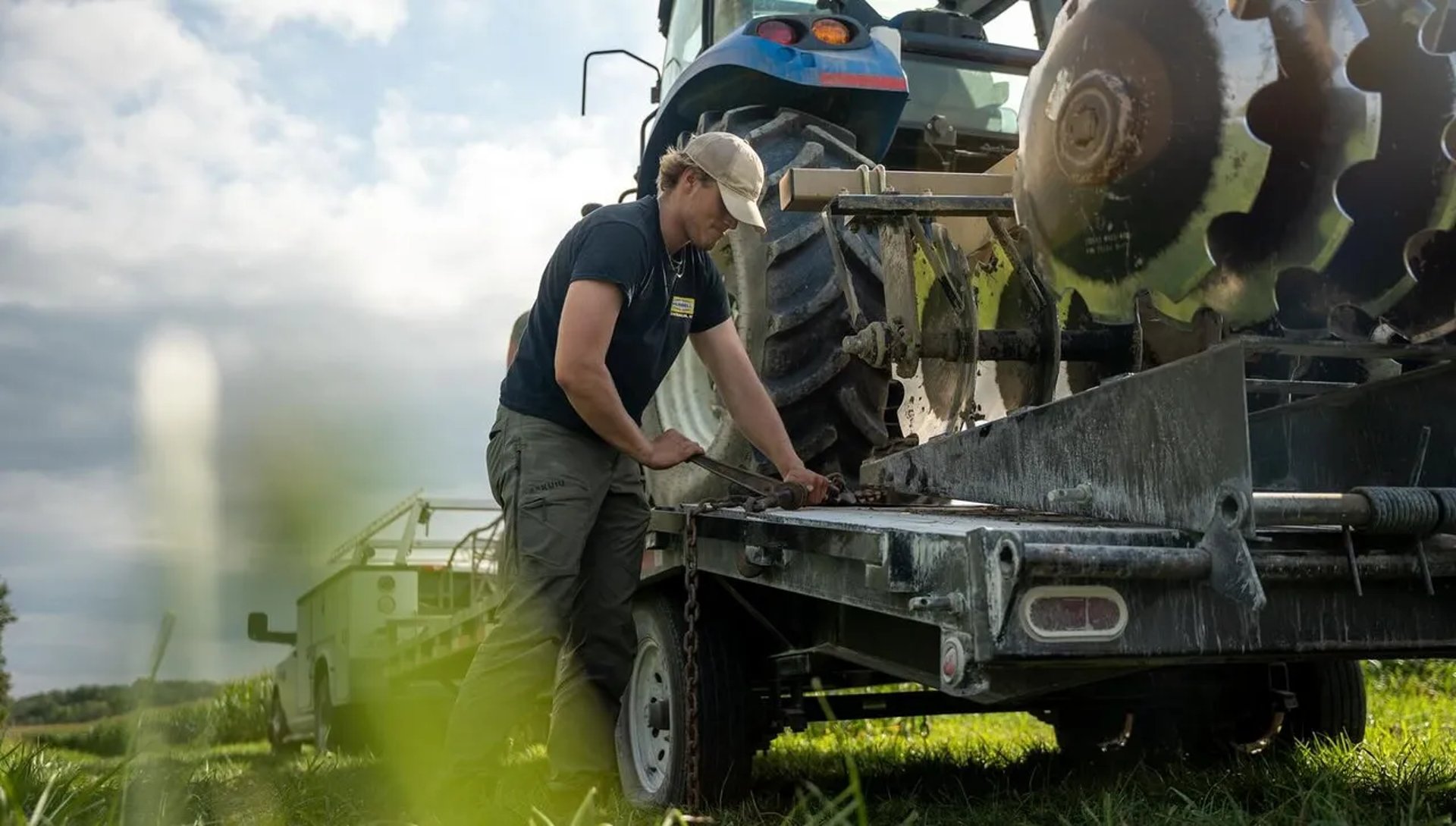 an abstract photo of a curved building with a blue sky in the background
