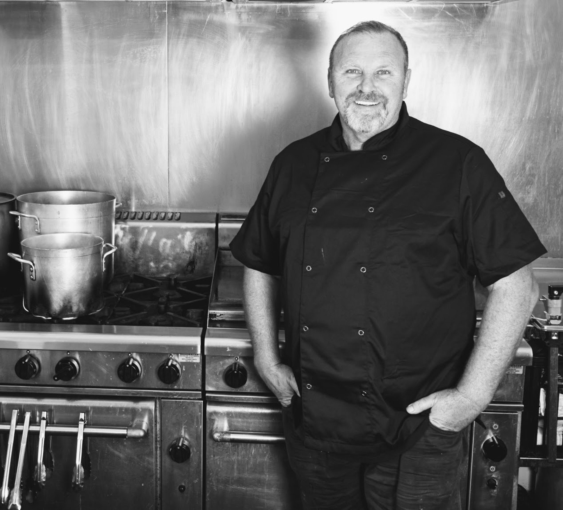 black and white bed linen