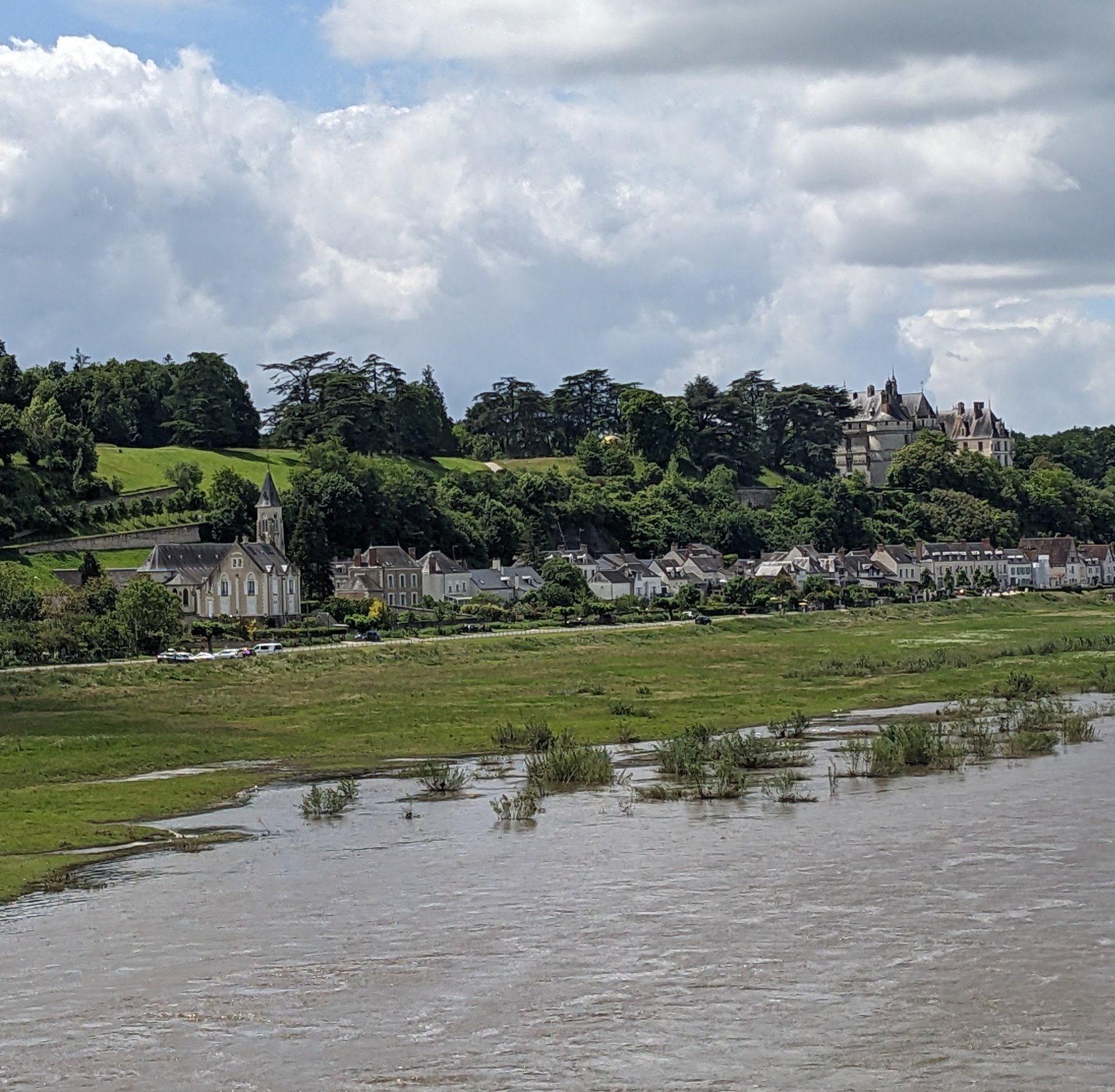 black and brown leather padded tub sofa