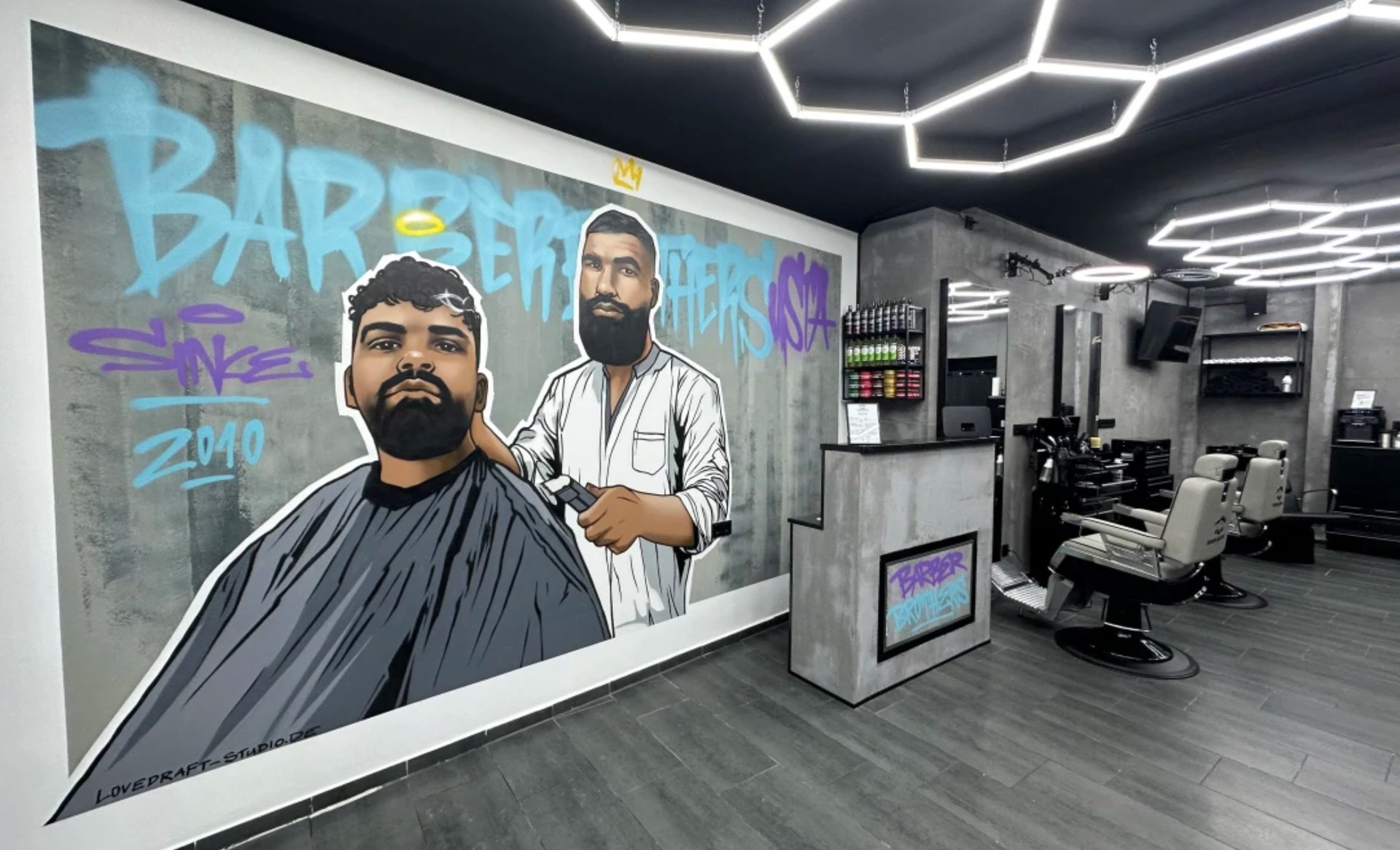 black and white bed linen