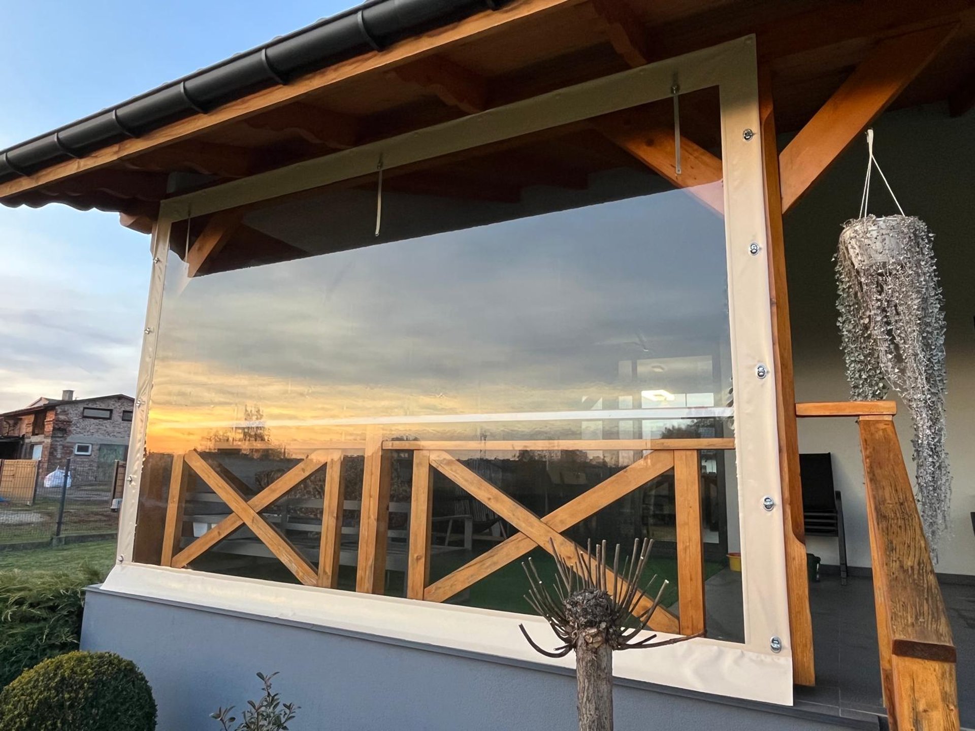 black and white bed linen