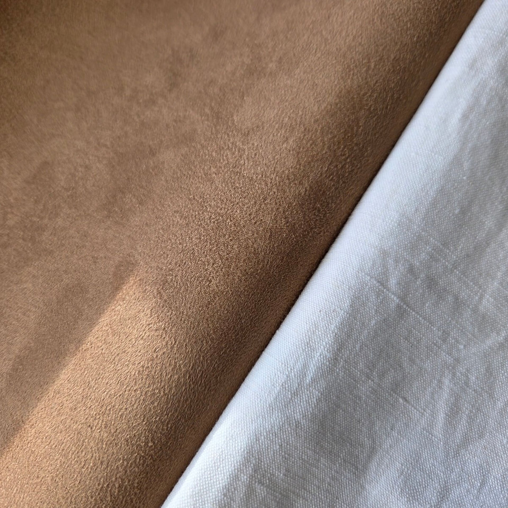 feuillages flous en tons naturels