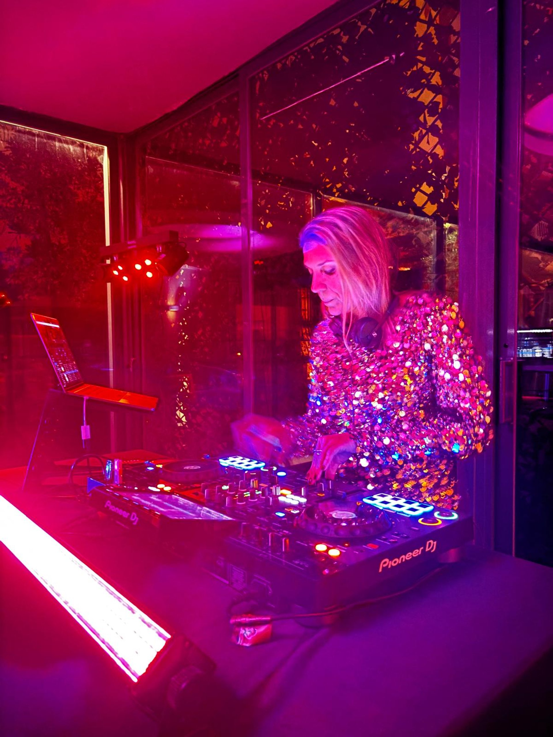 DJ PIXIE