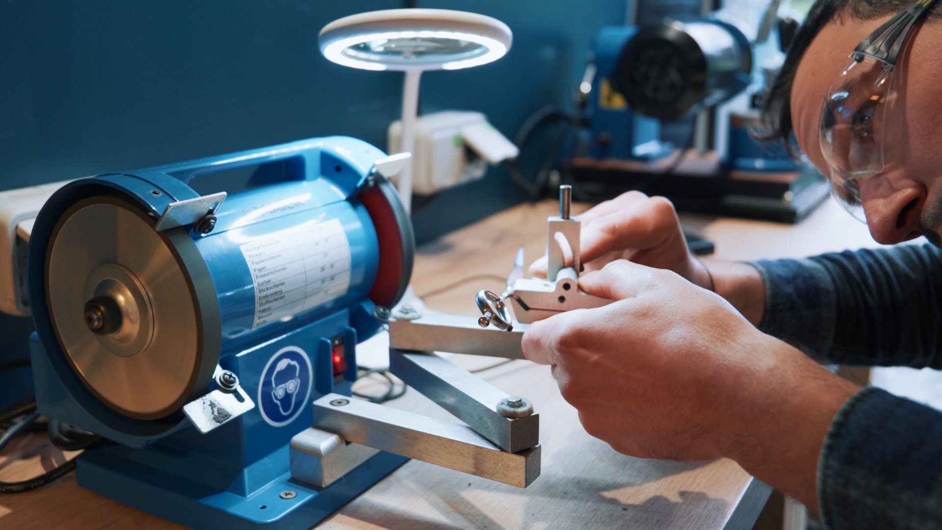 black and brown leather padded tub sofa