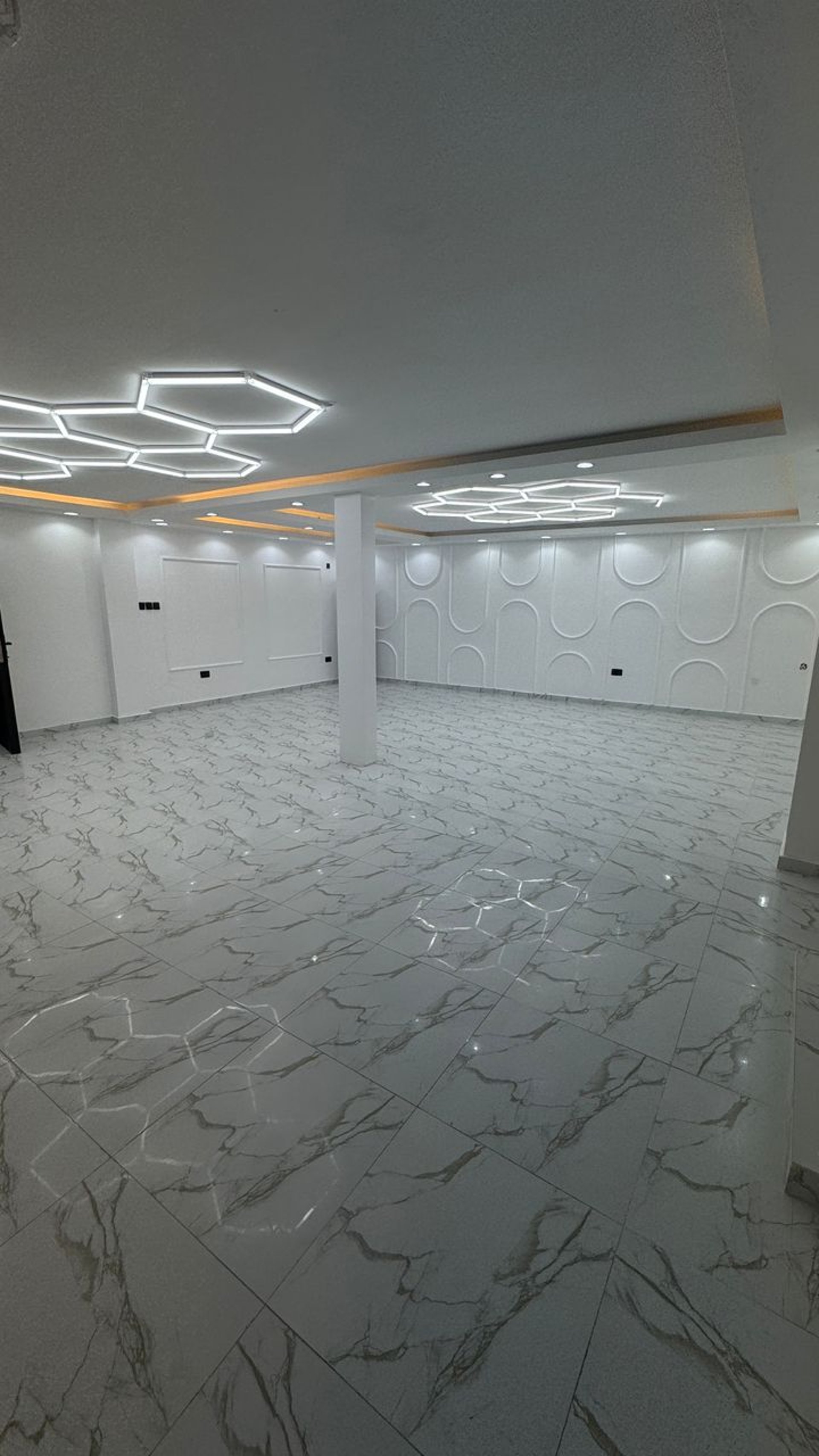 black and brown leather padded tub sofa