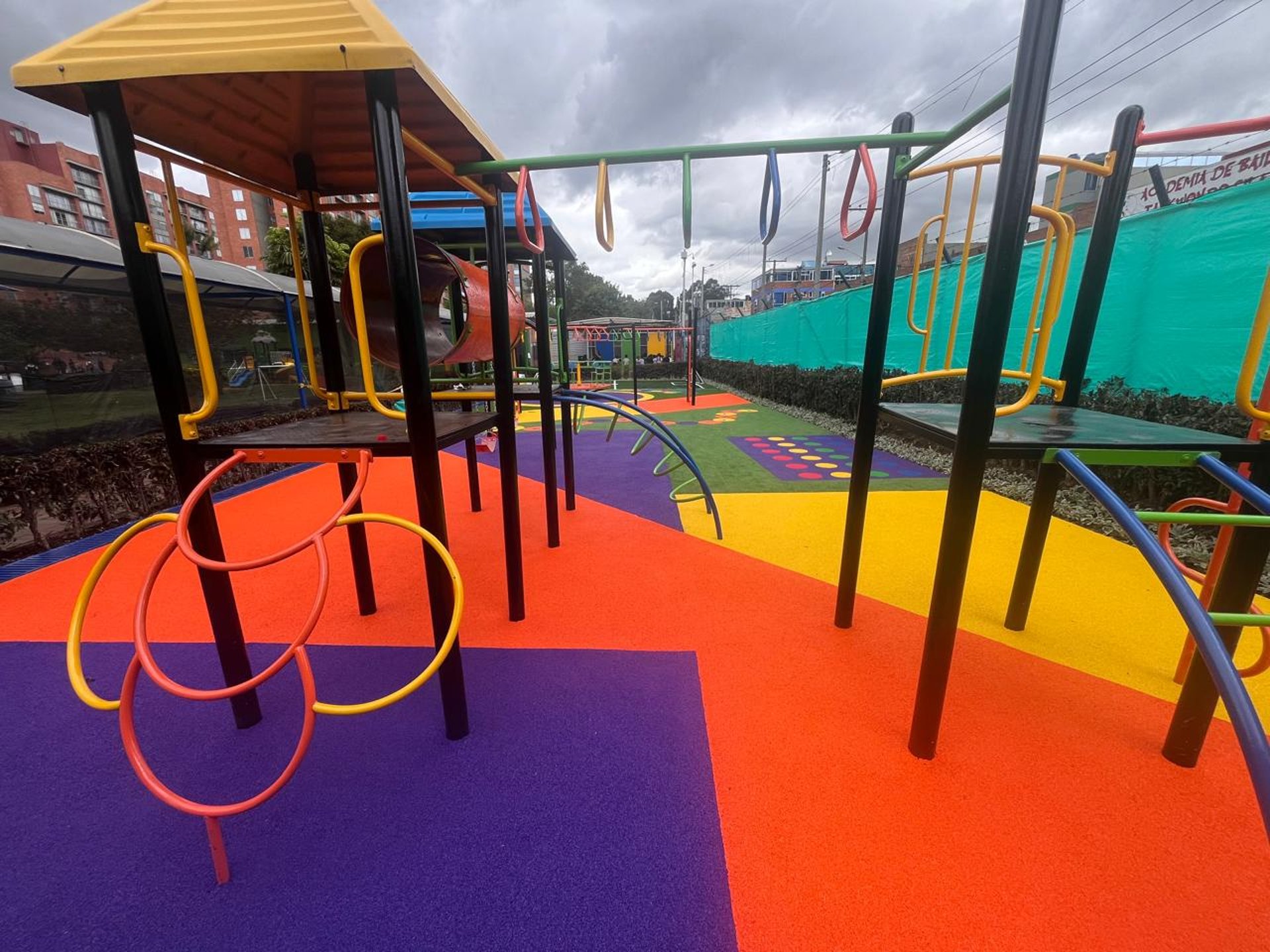 black and brown leather padded tub sofa