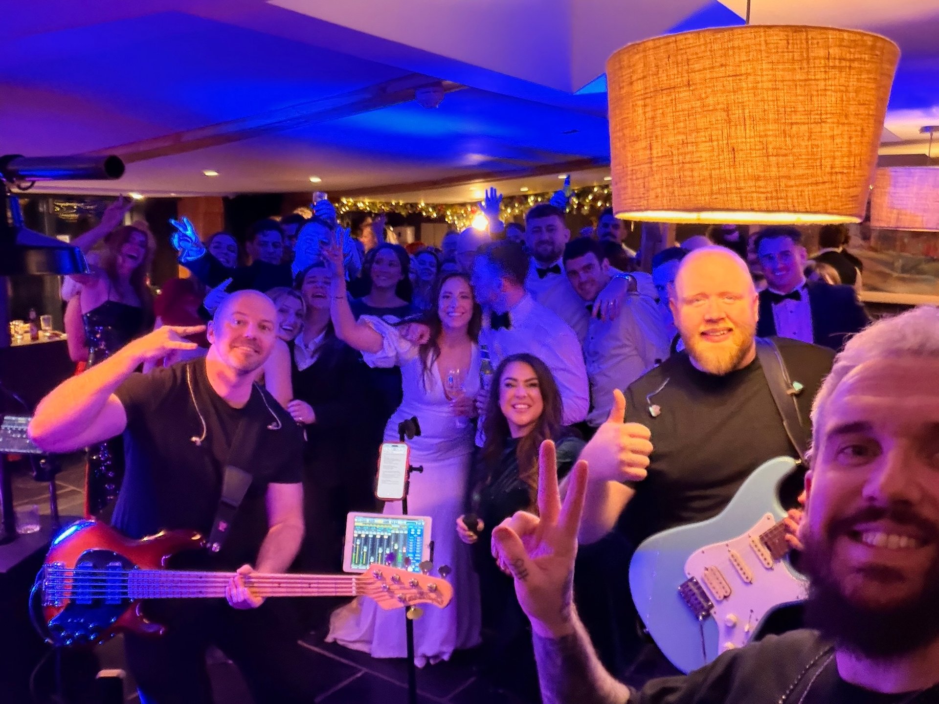 black and white bed linen