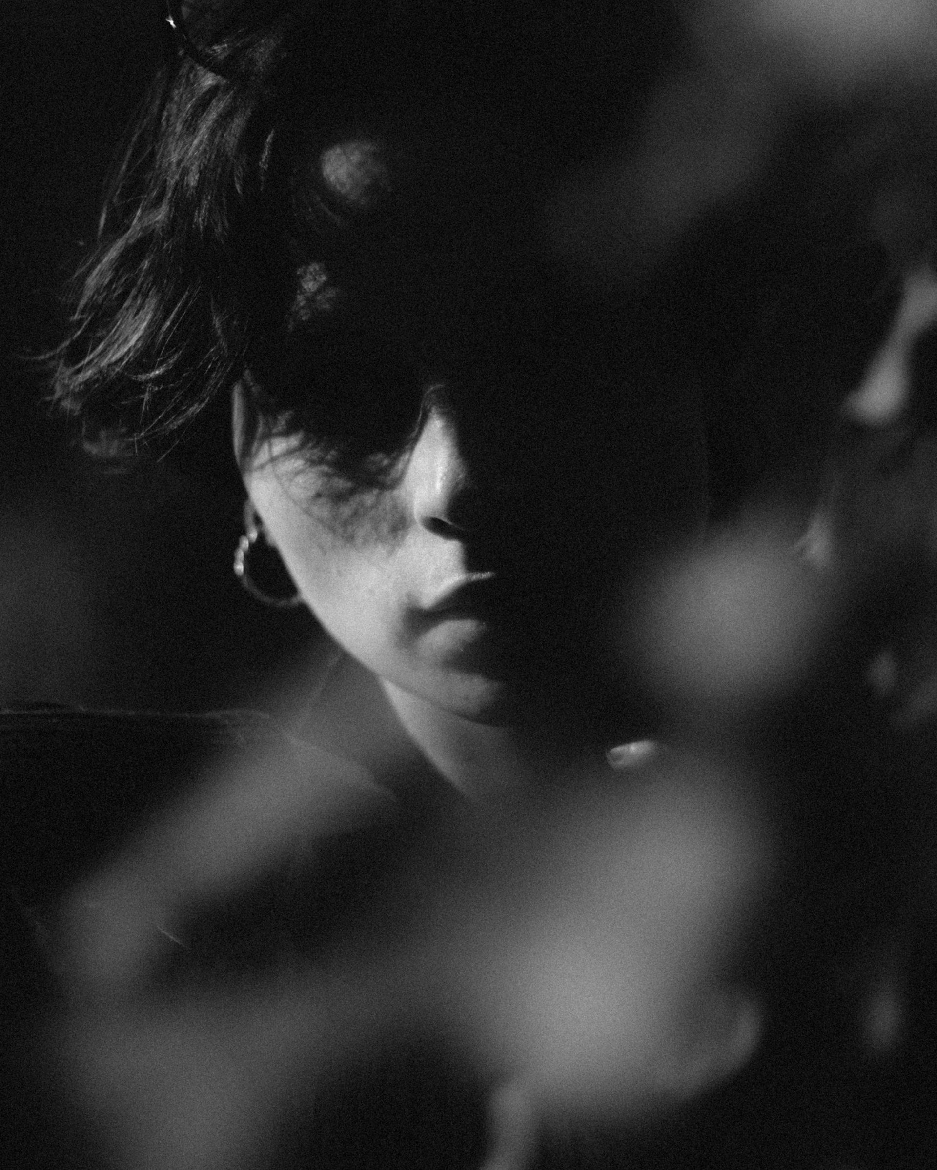 black and white bed linen