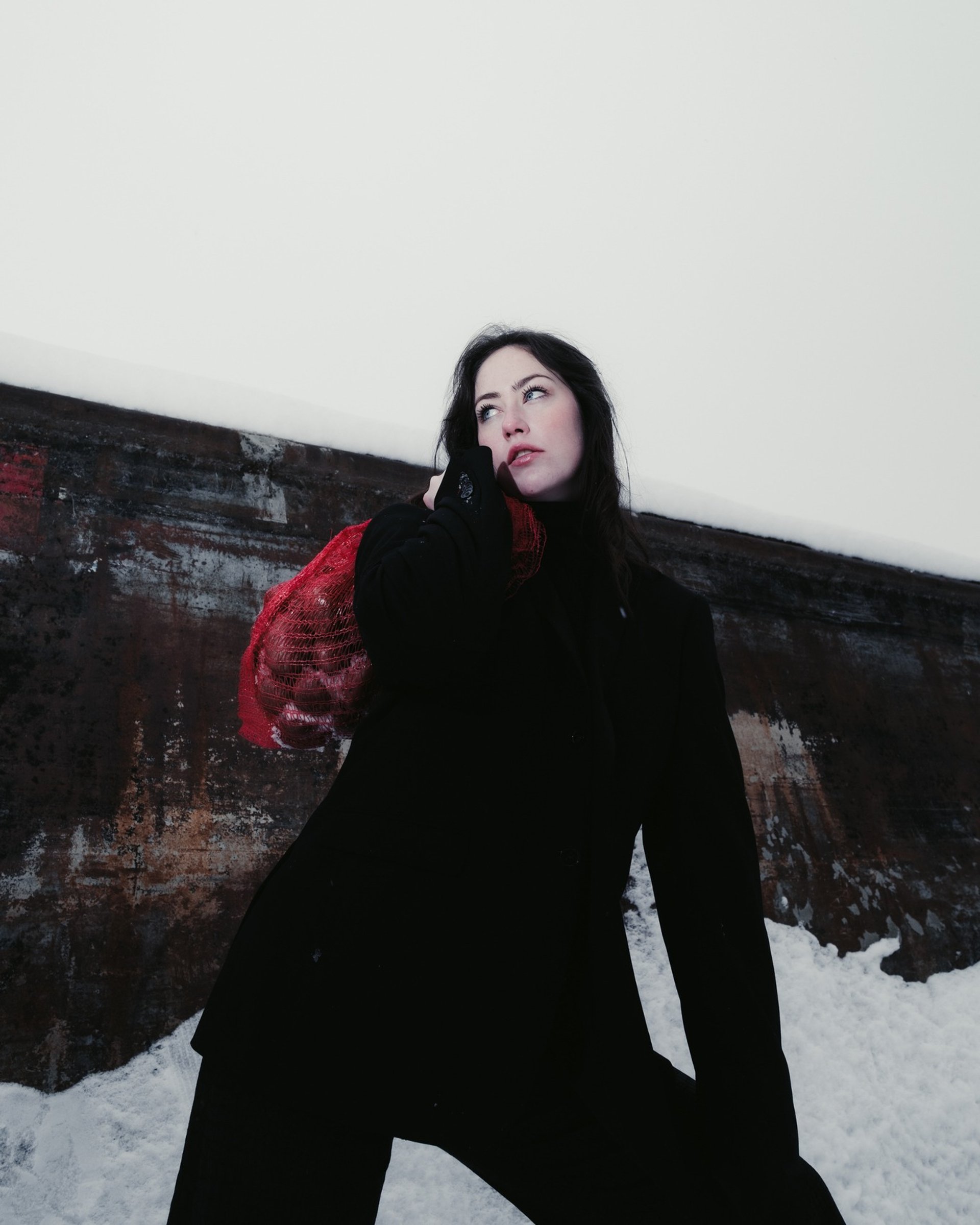 black and white bed linen