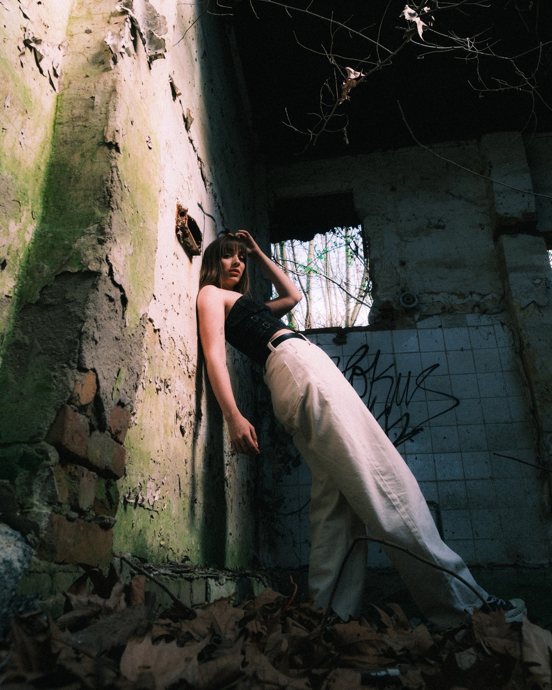 black and white bed linen