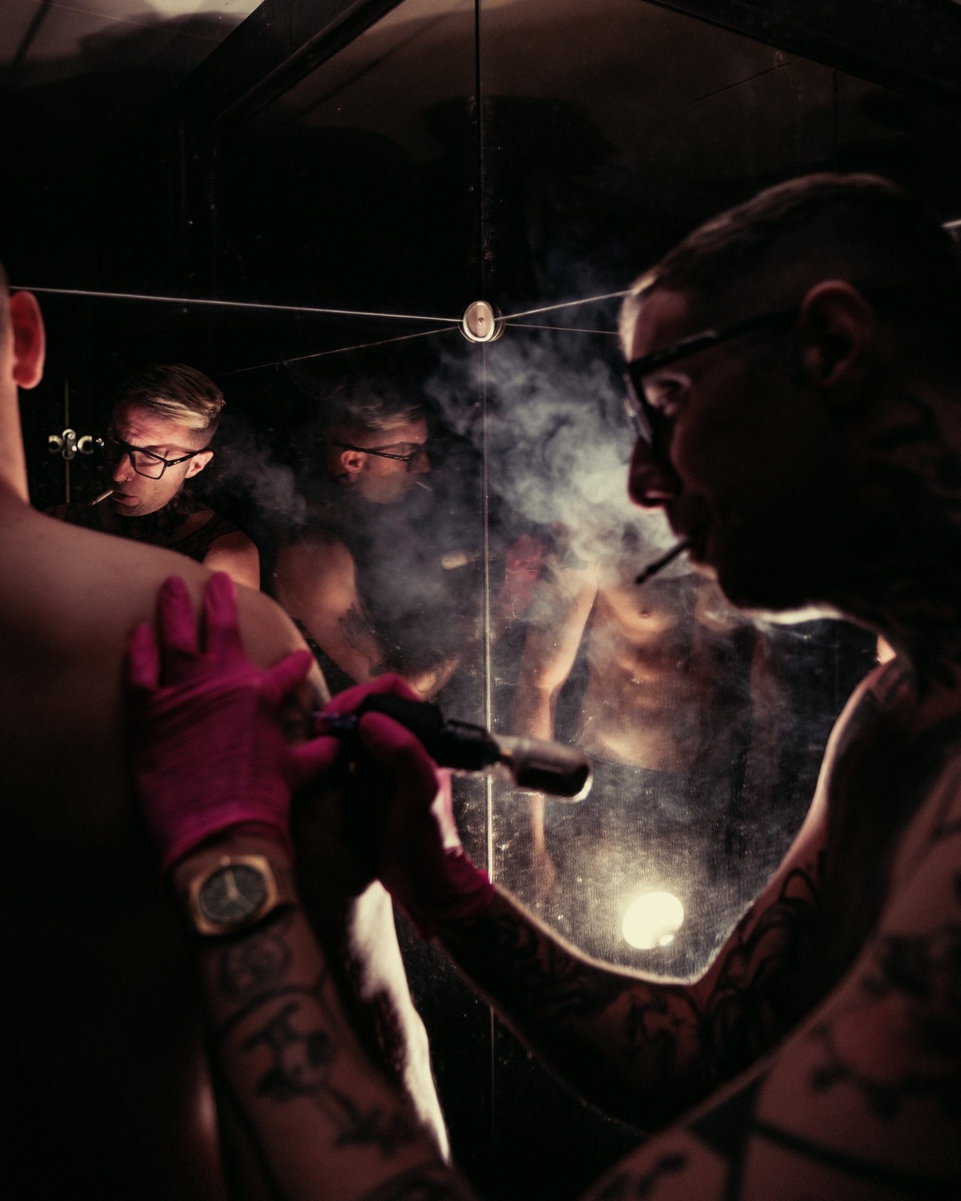 black and white bed linen