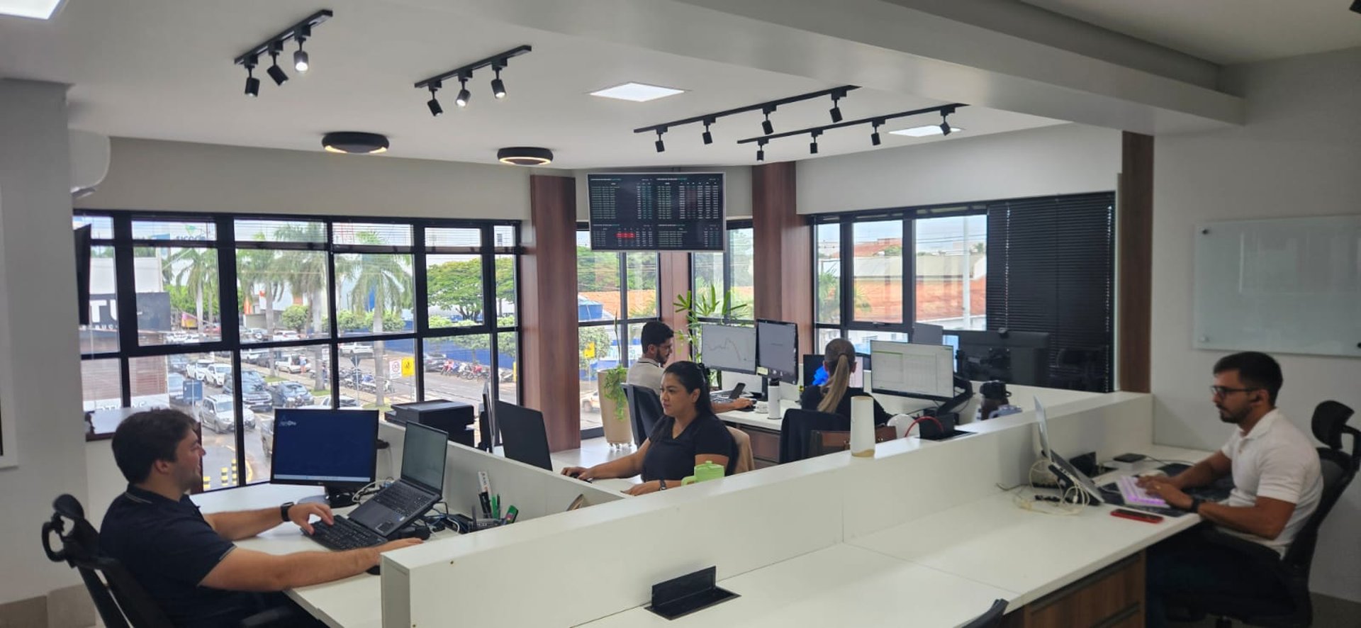 black flat screen computer monitor