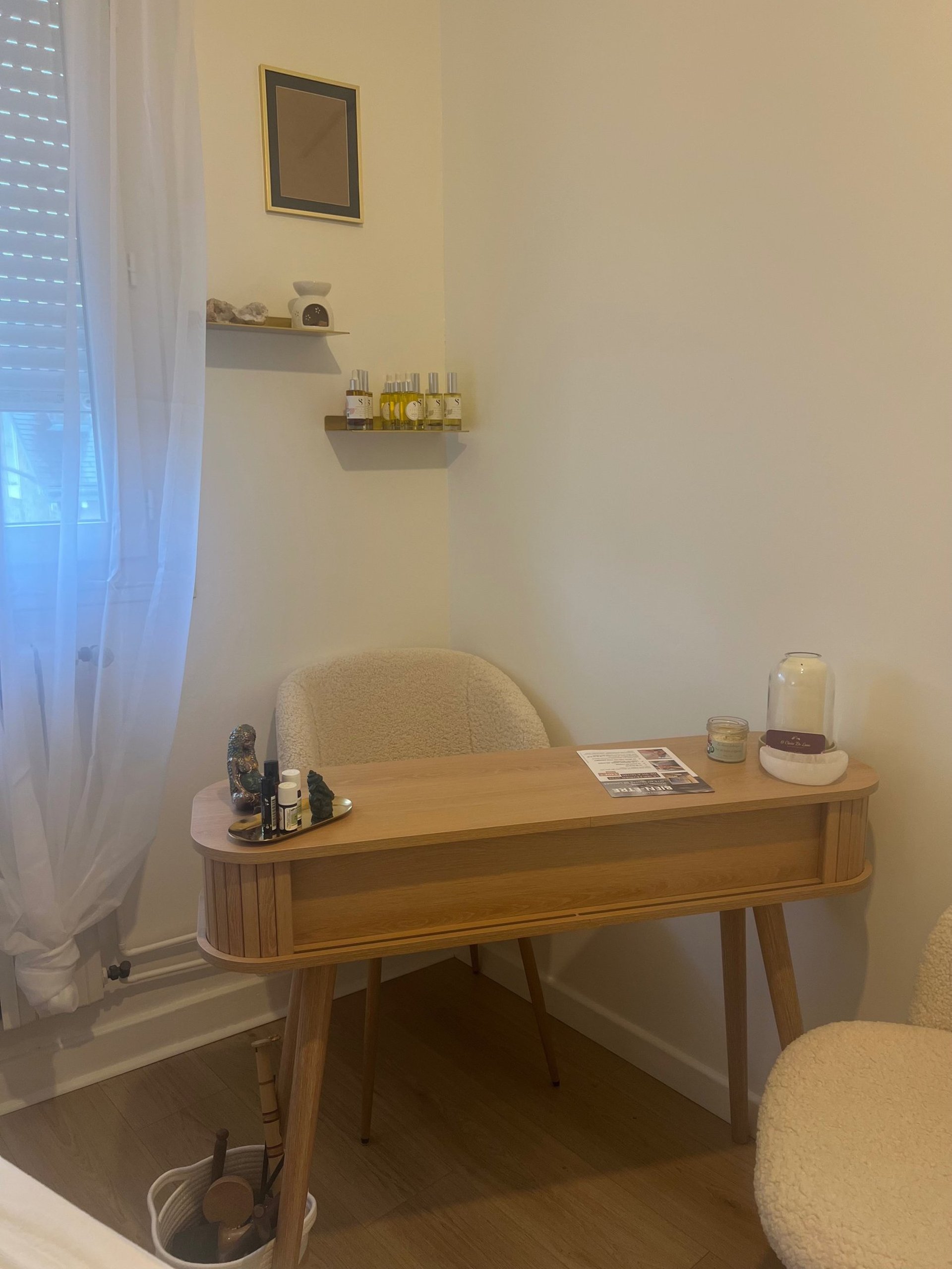 soin-visage-confiance-claire-leydier-massage-massageholistique-holistique-therapie-massotherapie-sonotherapie-drainagelymphat