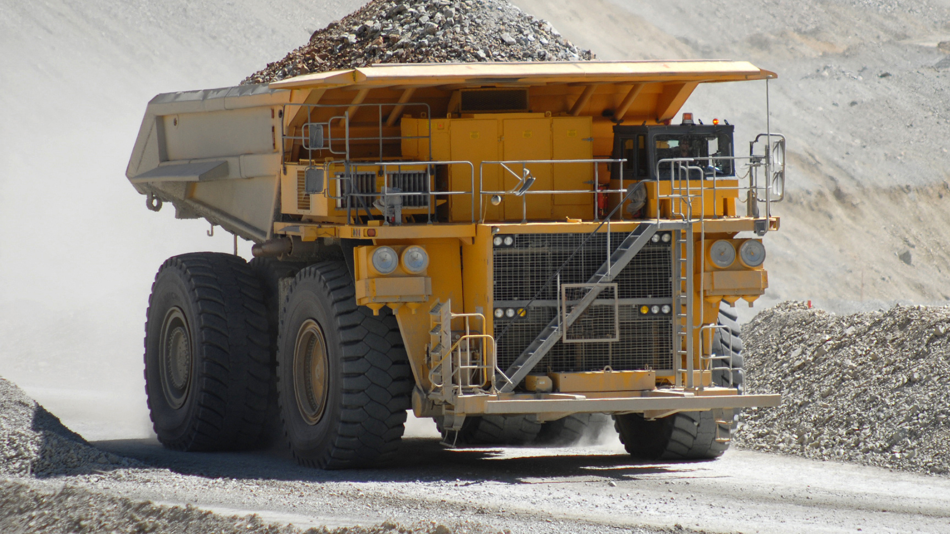 gray and black stone fragment