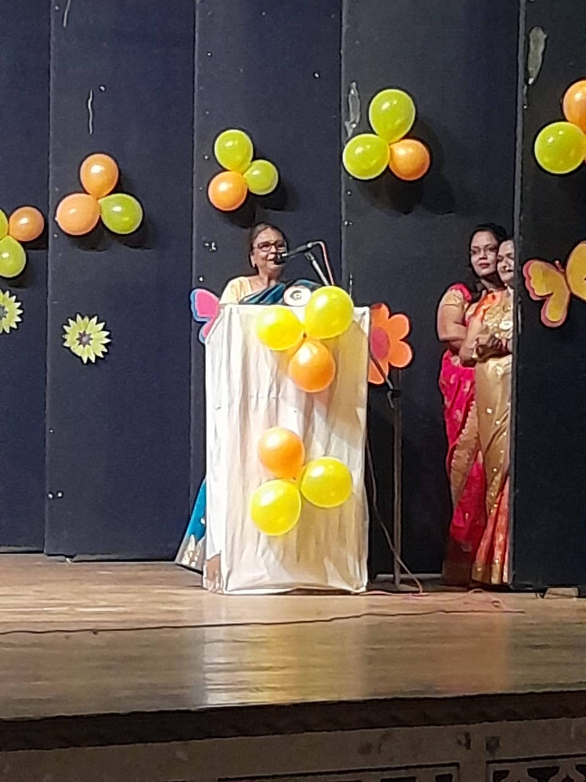 black and brown leather padded tub sofa