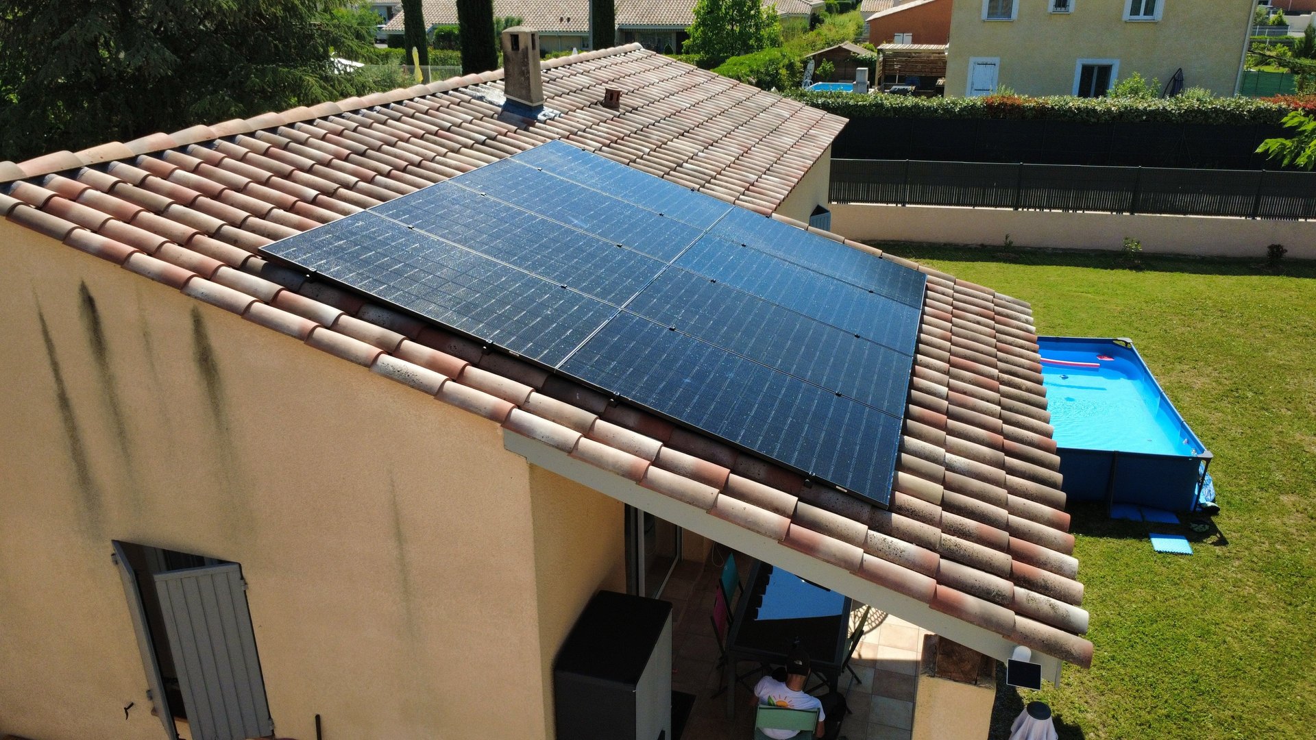 installation photovoltaïque 4kWc sur toiture sur la commune des Mées 04
