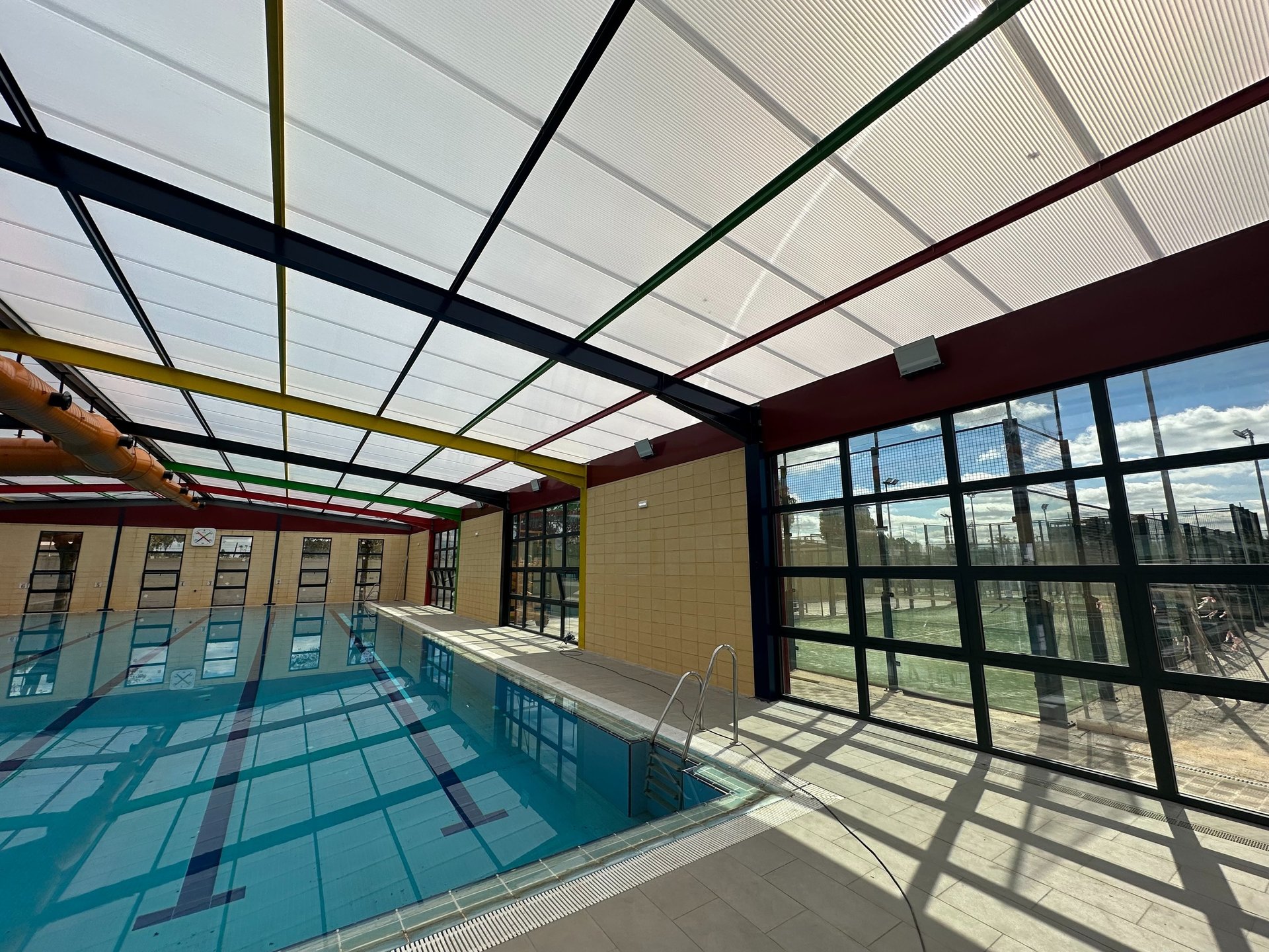 black and white bed linen