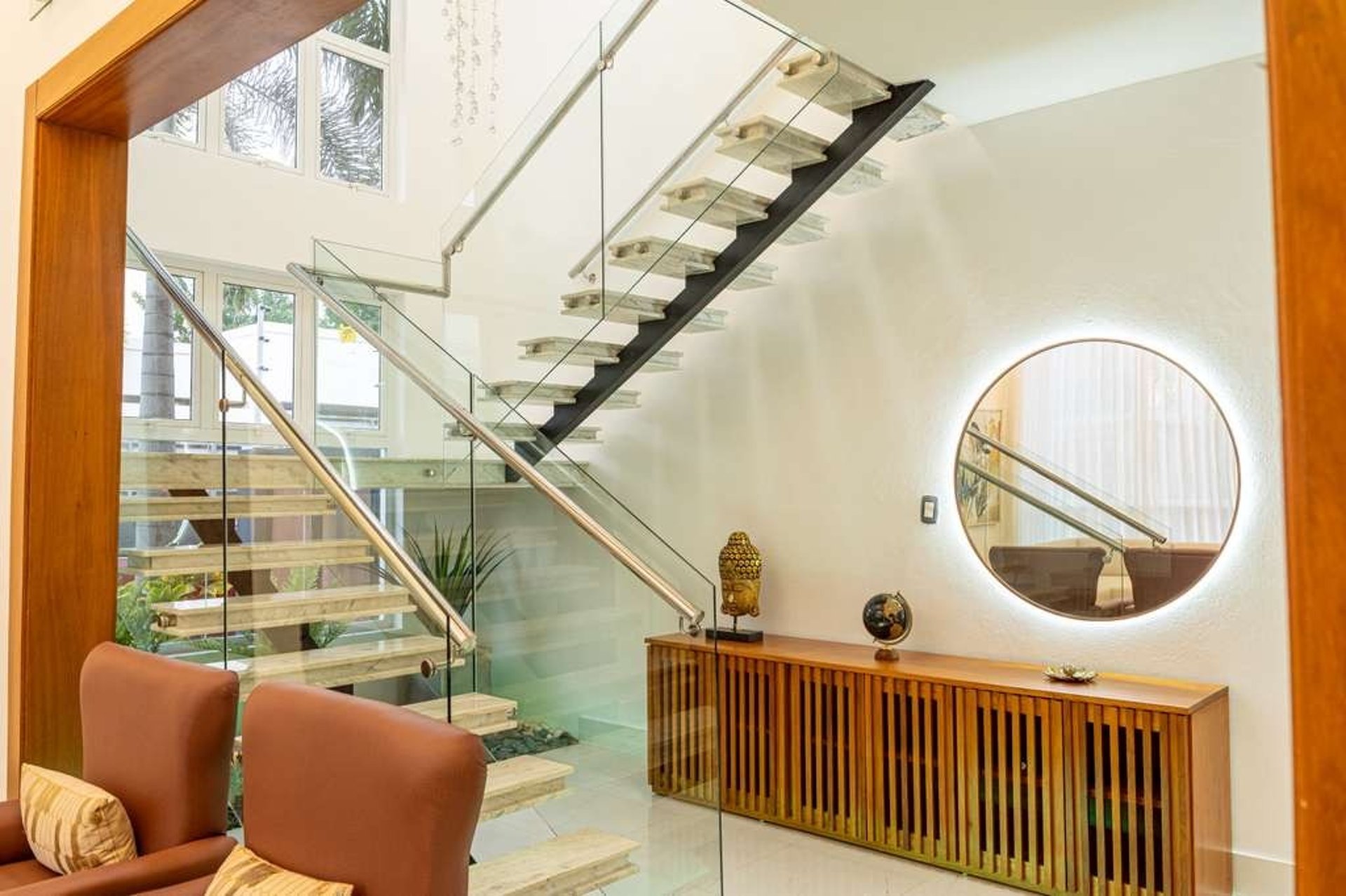 black and white bed linen