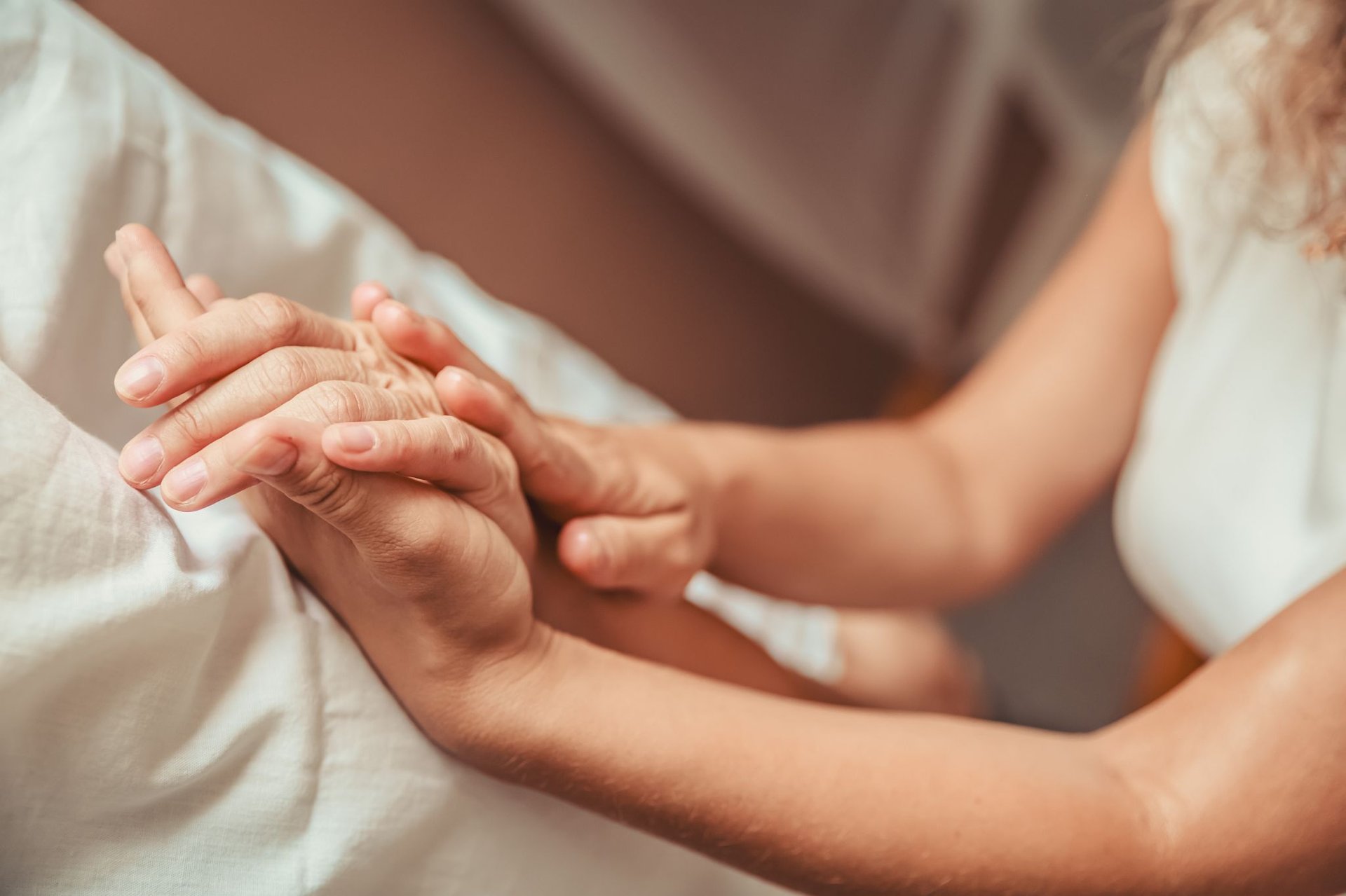 Emilia Tura wykonuje masaż w Jaworznie, metodą Lomi Lomi Bodywork