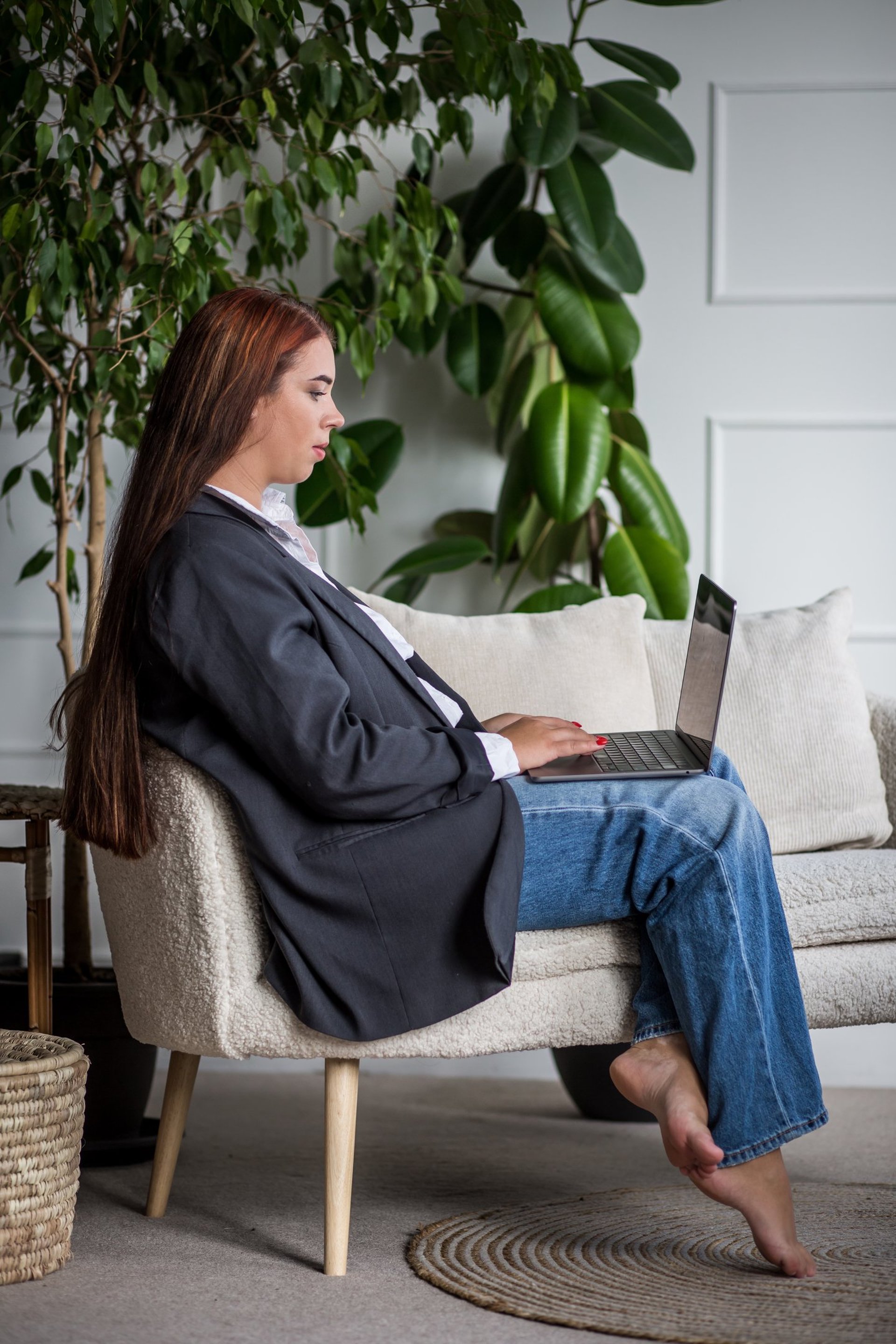 black and brown leather padded tub sofa