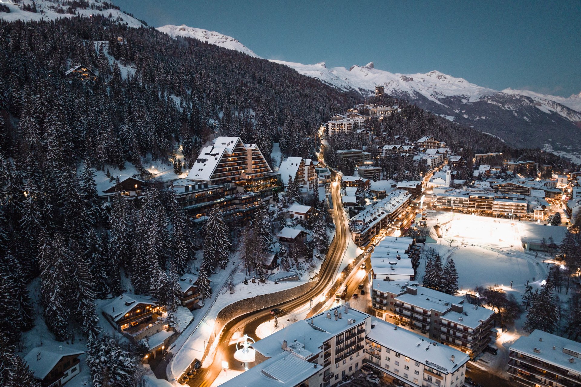 black and brown leather padded tub sofa
