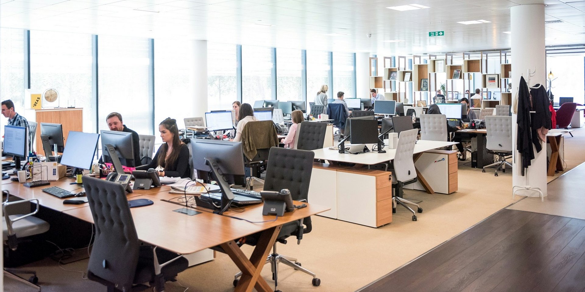 black and white bed linen