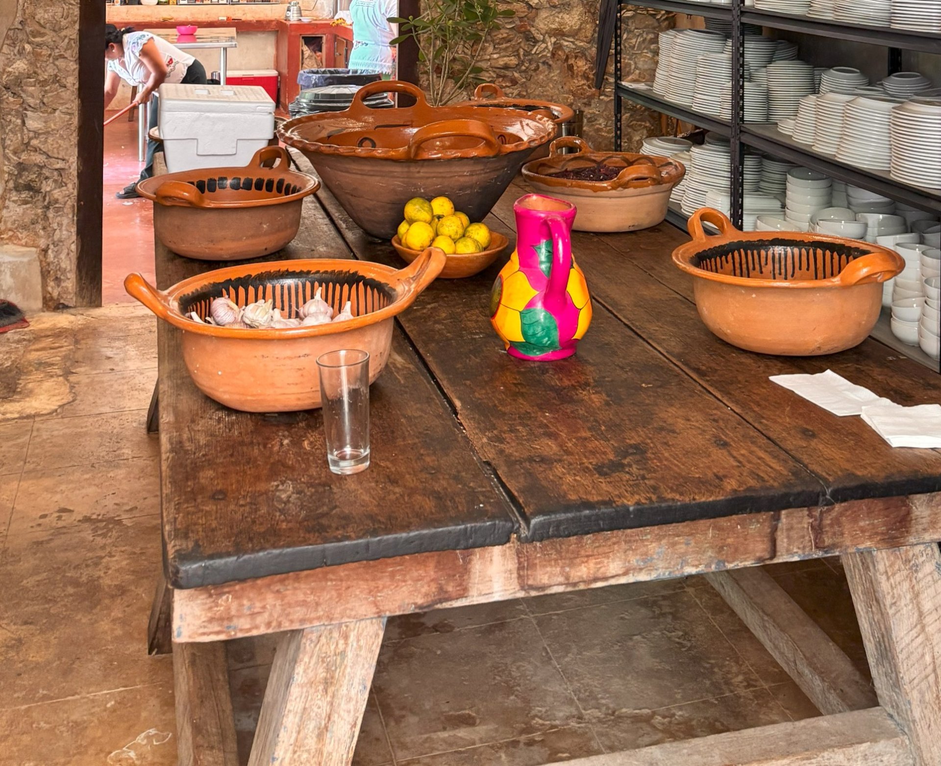 black and white bed linen