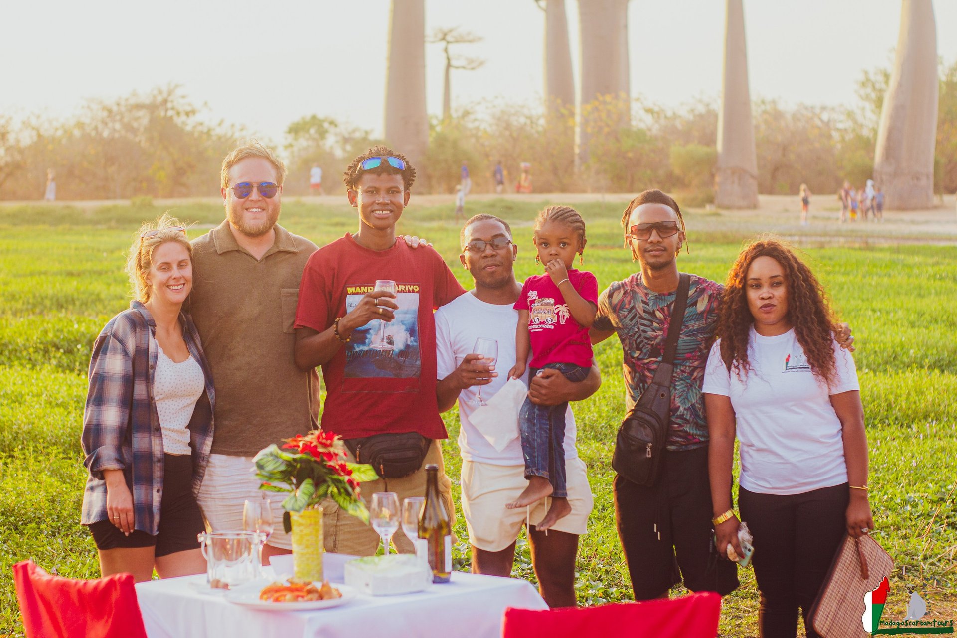 black and white bed linen