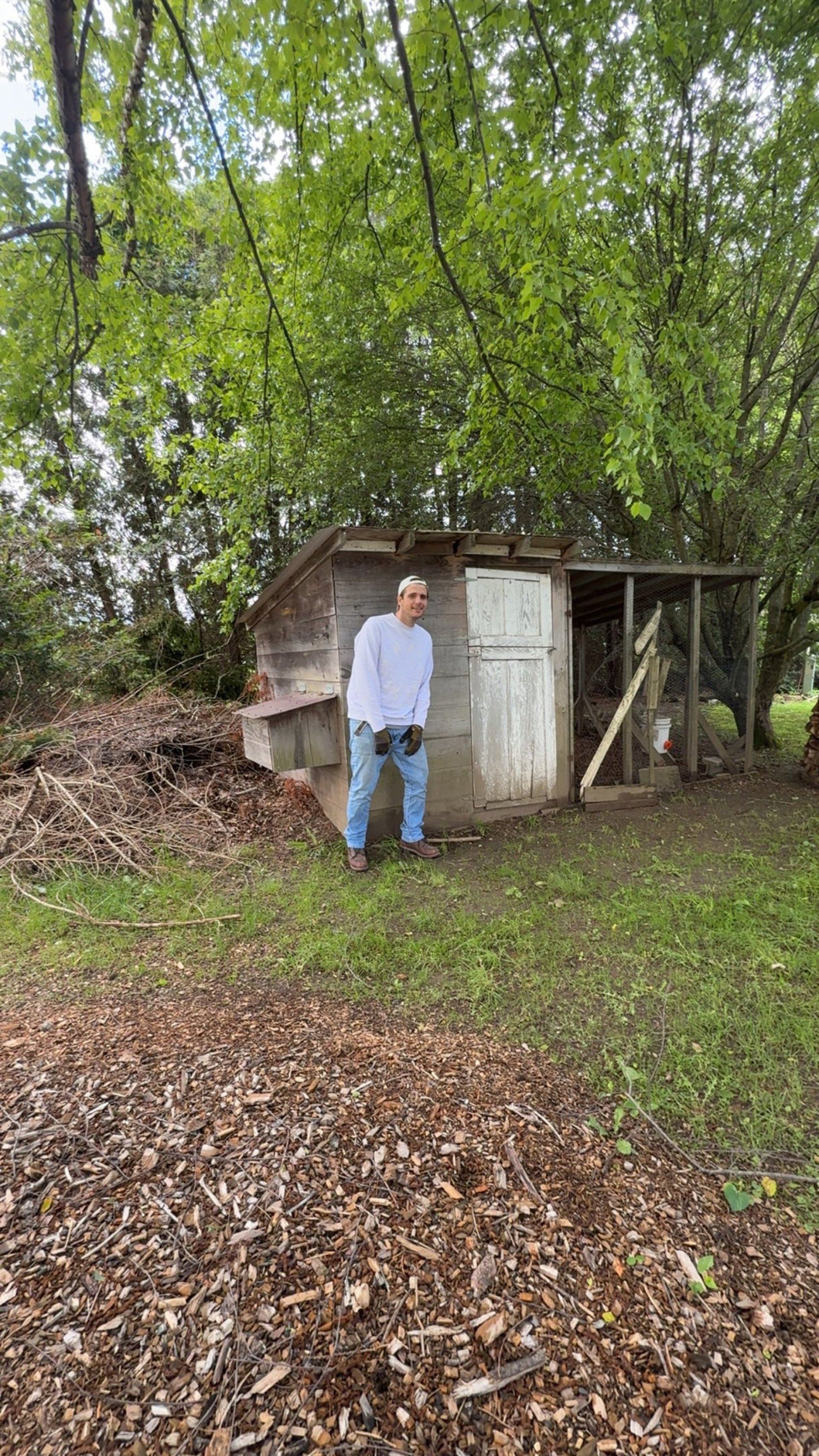 Junk removal truck loaded during Gill cleanout project