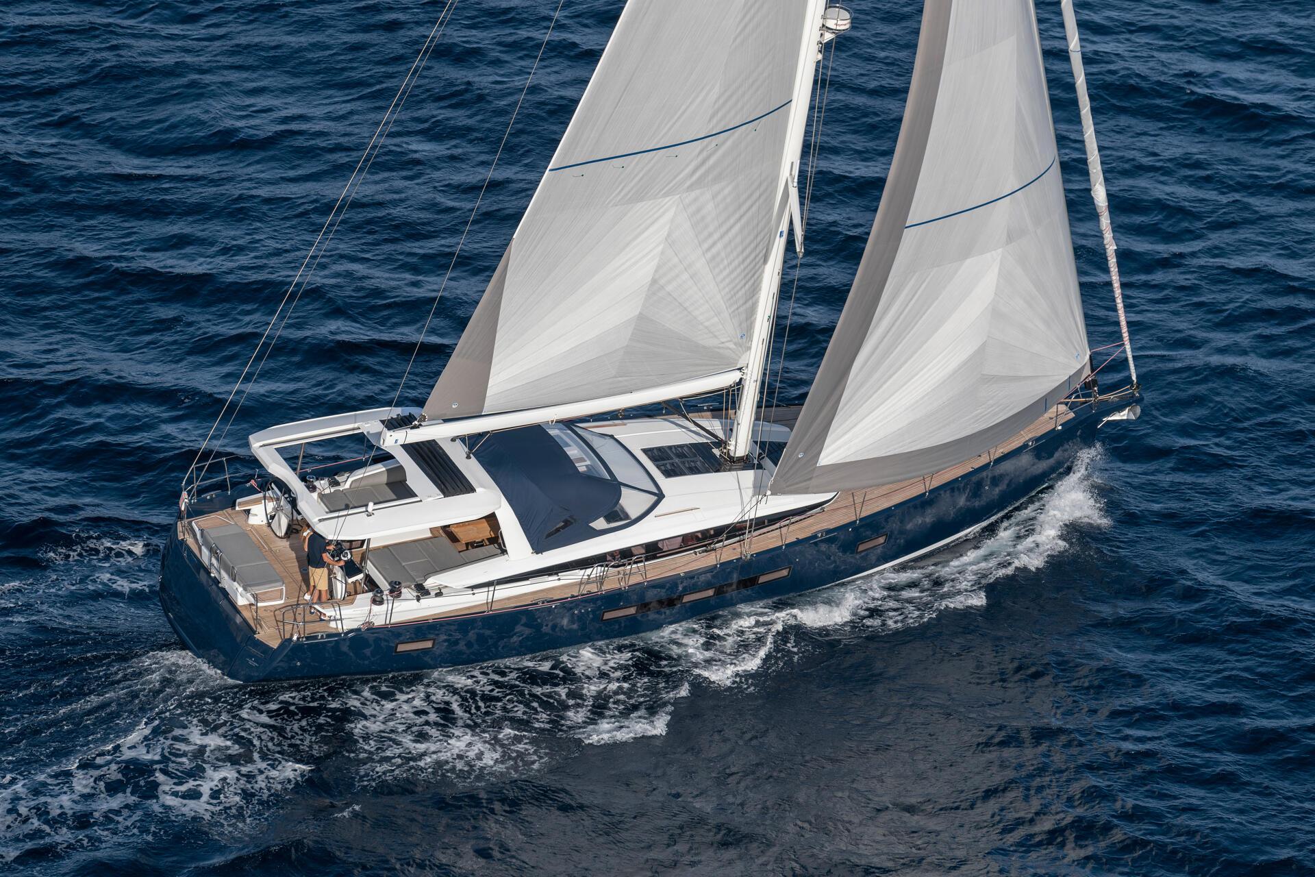 Jeanneau 65 under sail