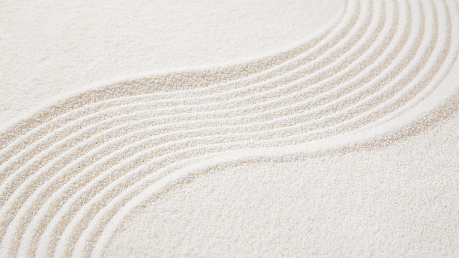 Sable ratissé zen, évoque la paix et l'harmonie