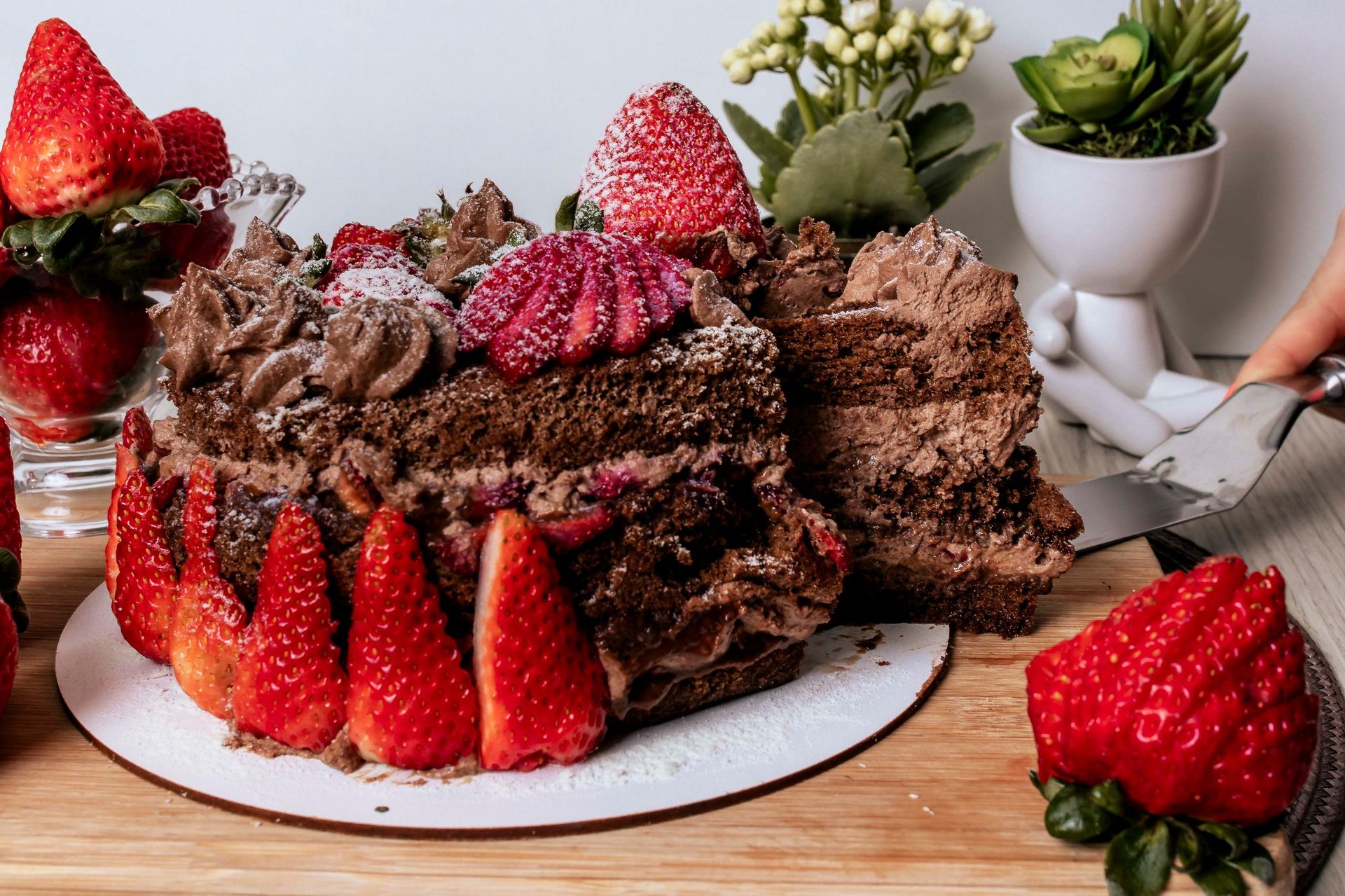 black and white bed linen