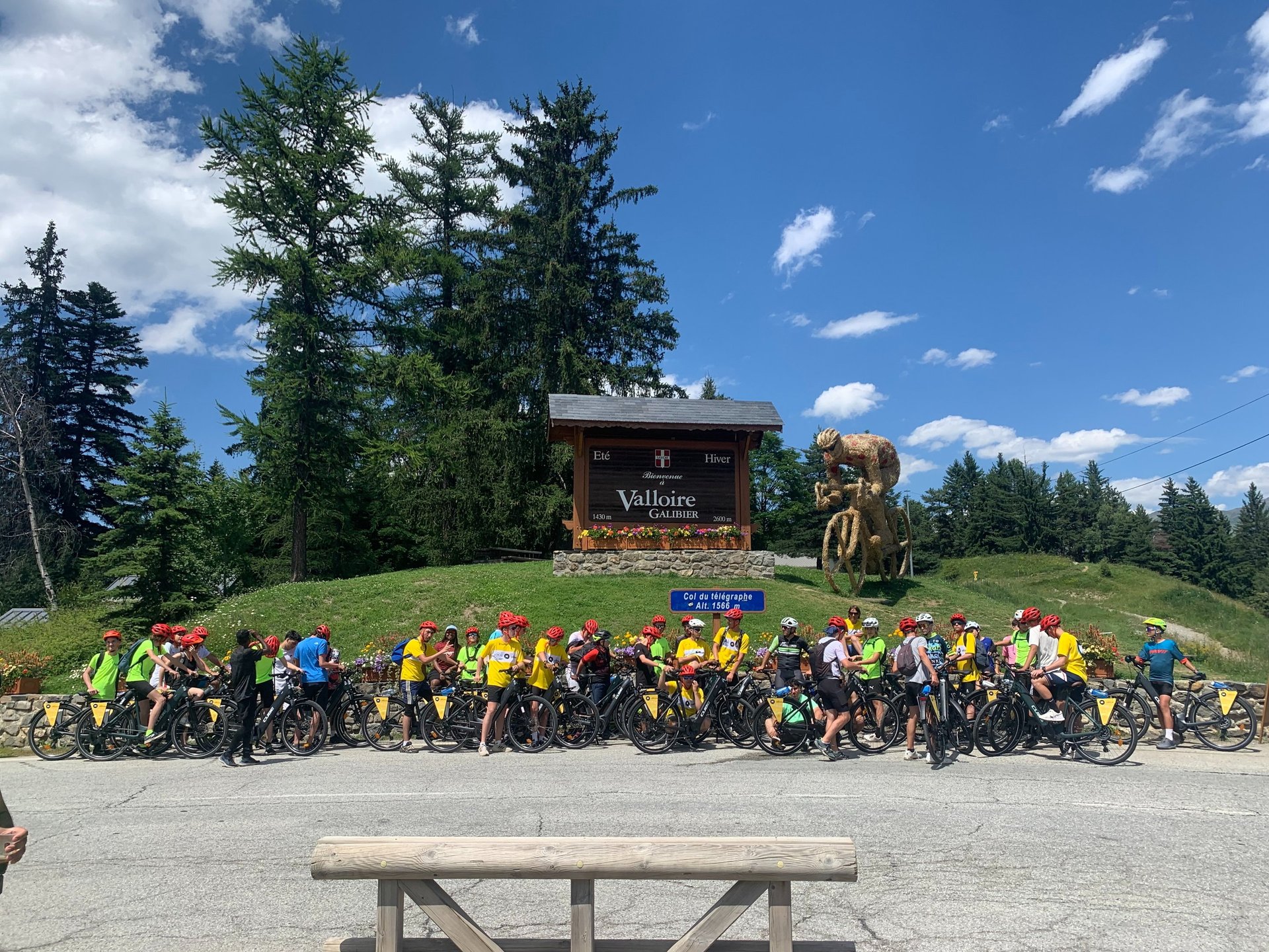an abstract photo of a curved building with a blue sky in the background