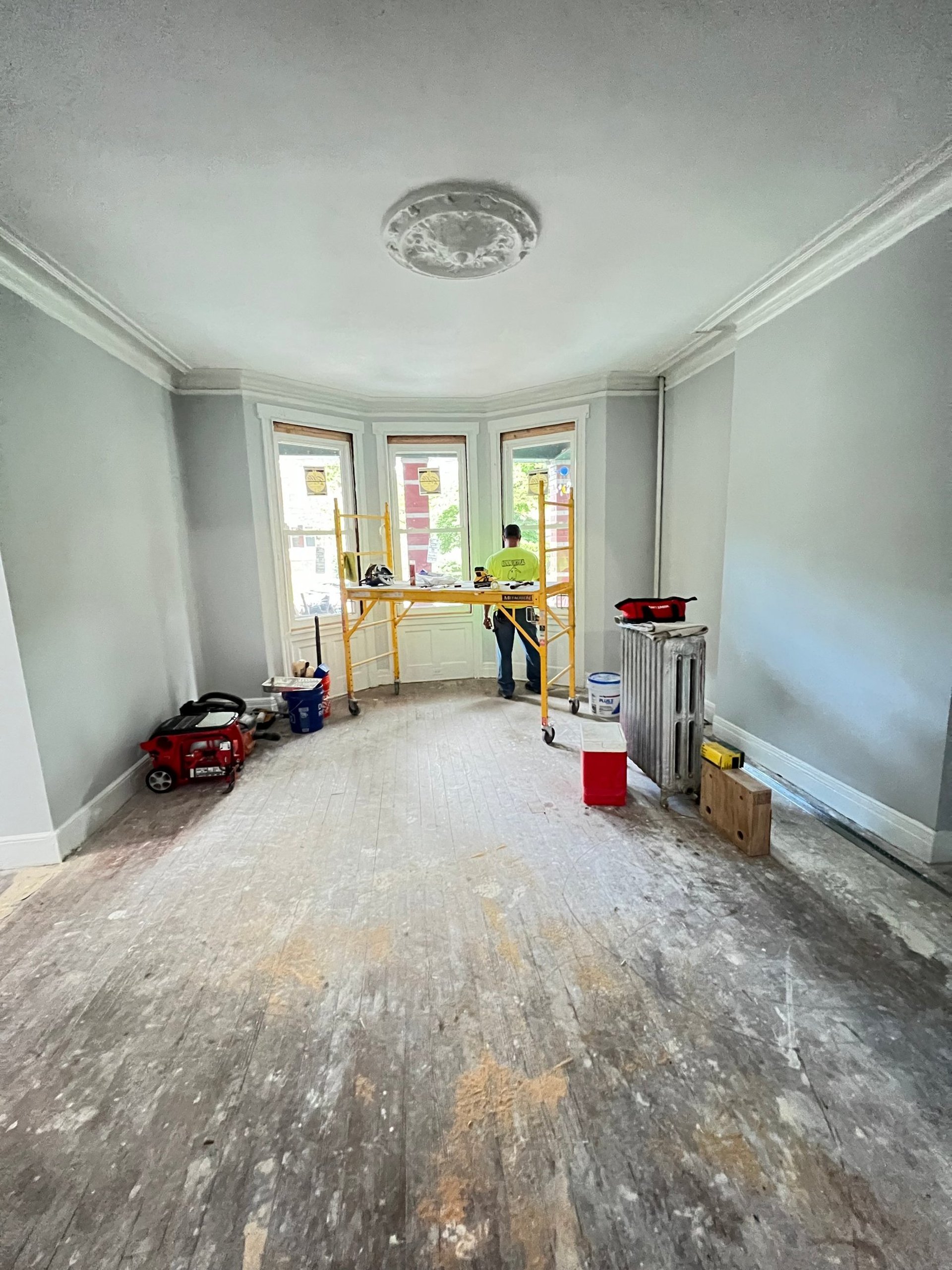 black and brown leather padded tub sofa