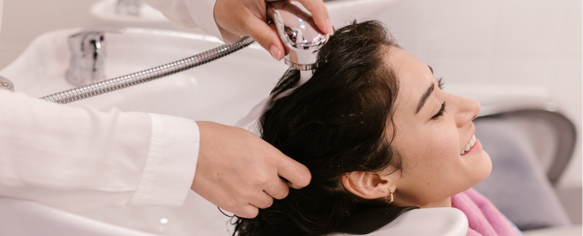 black and white bed linen