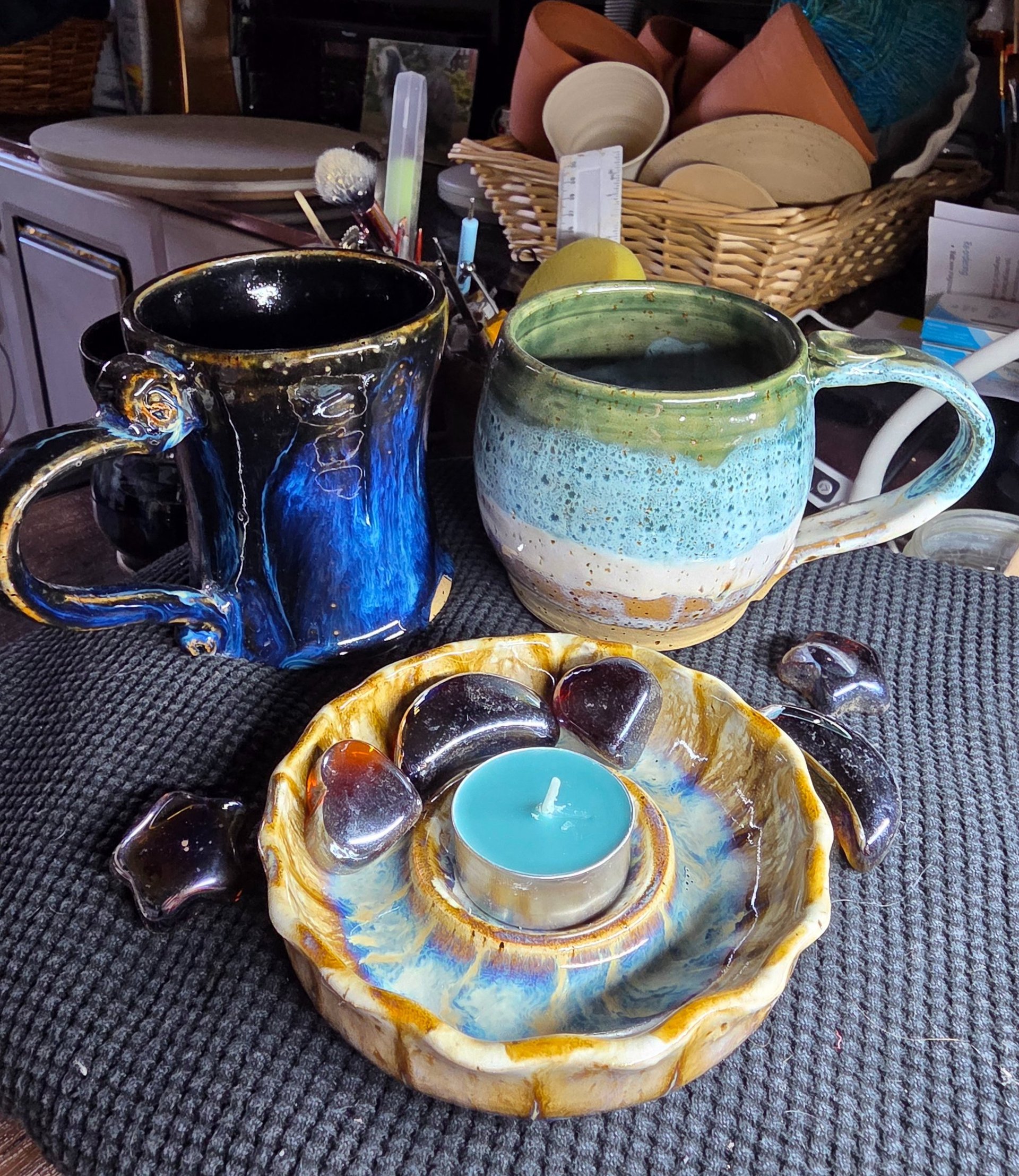 black and white bed linen