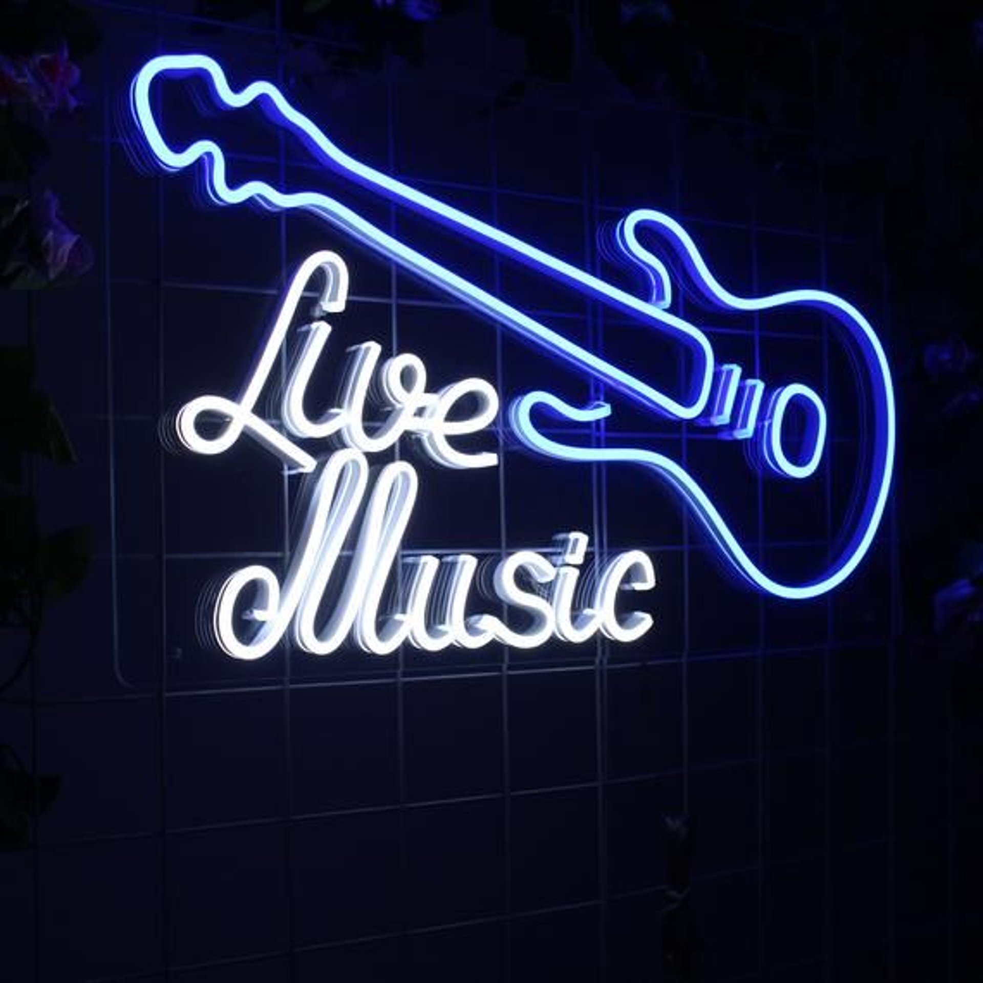 gray computer monitor