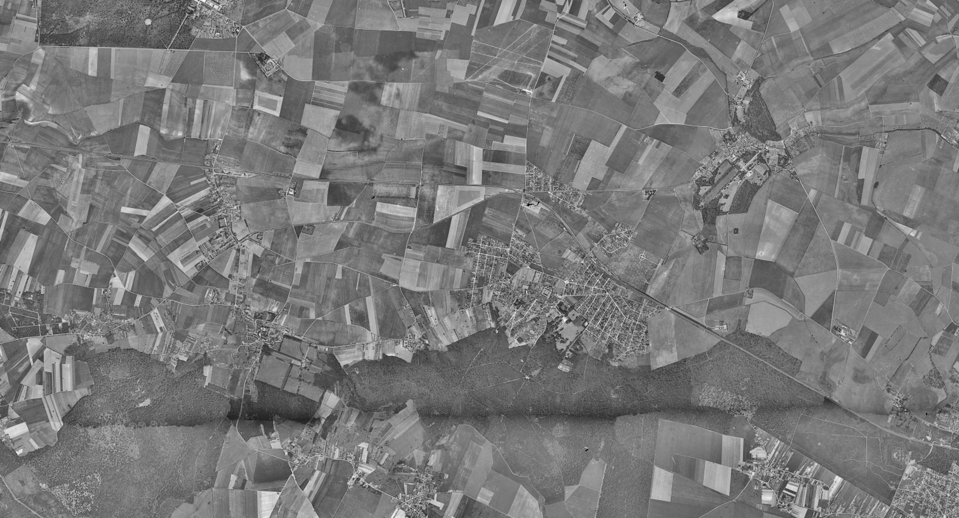 gray computer monitor