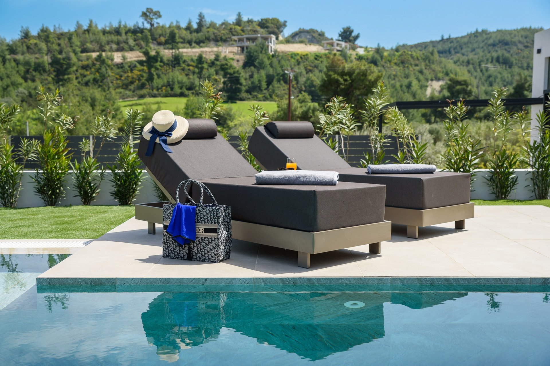 Topaz Suites luxury private pool suites