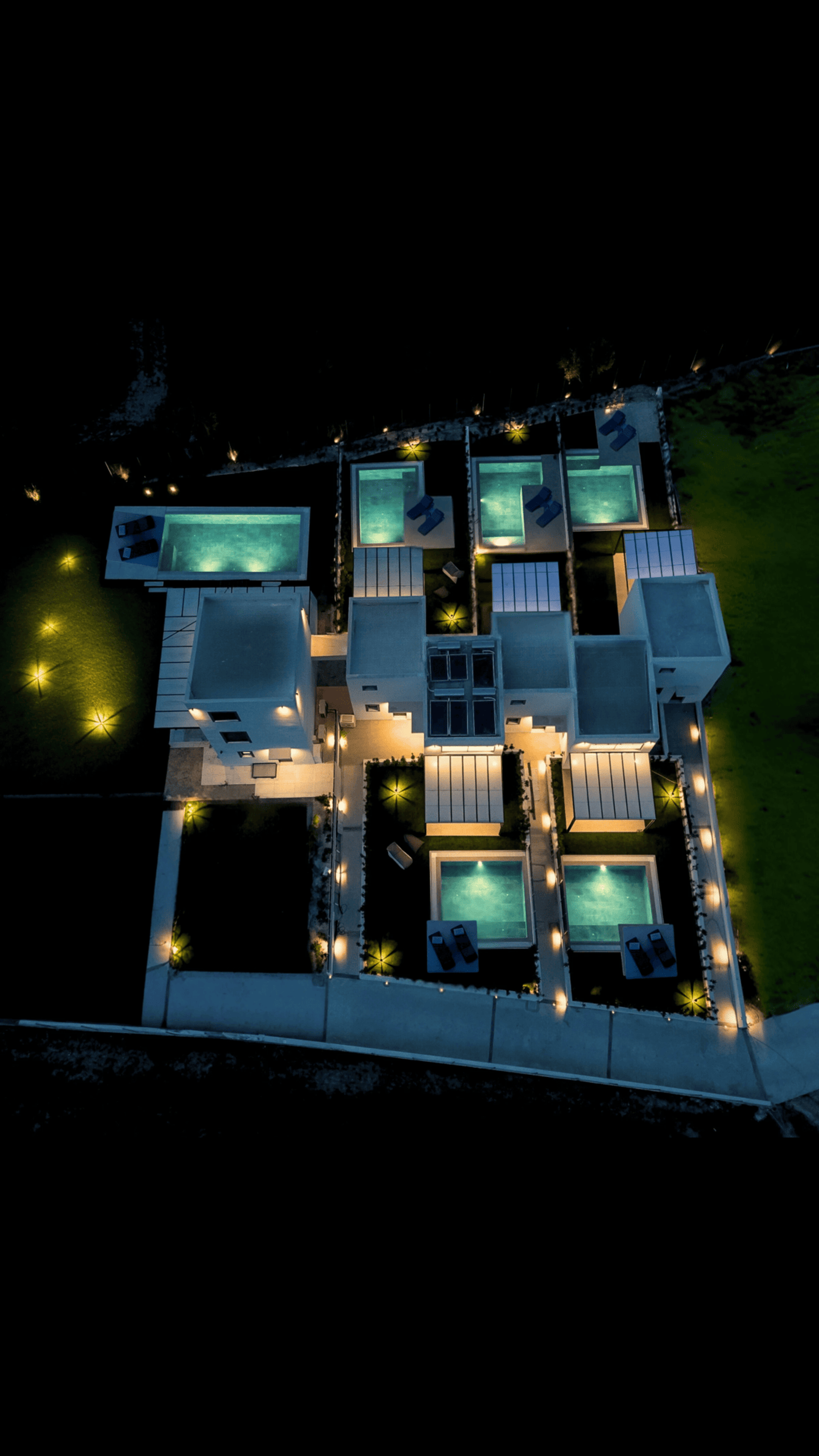 Topaz Suites luxury private pool suites