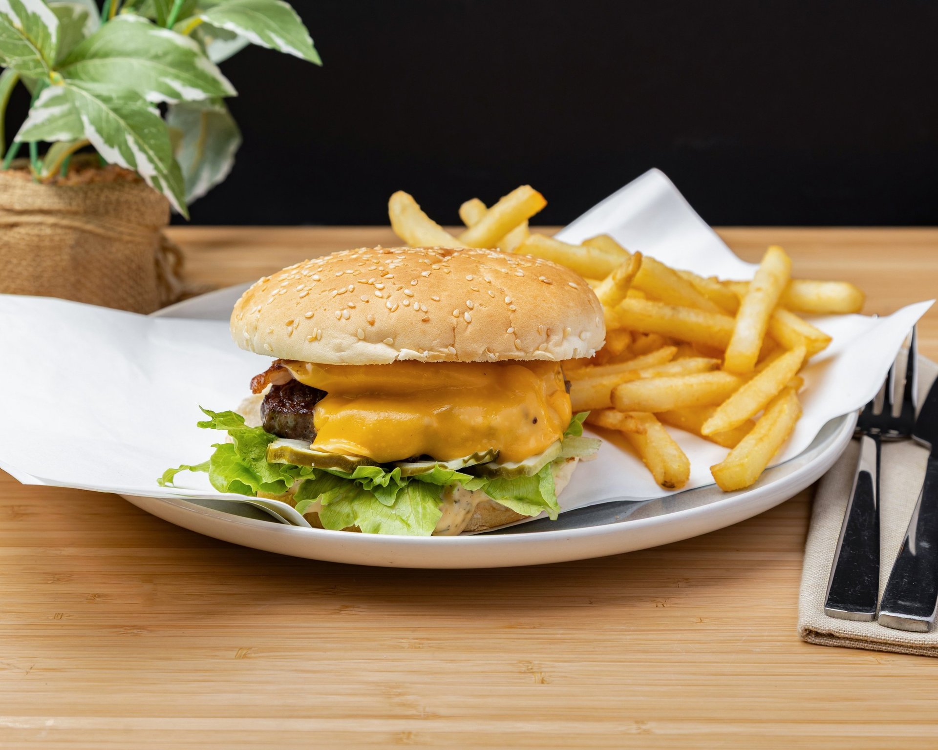 double patty cheeseburger