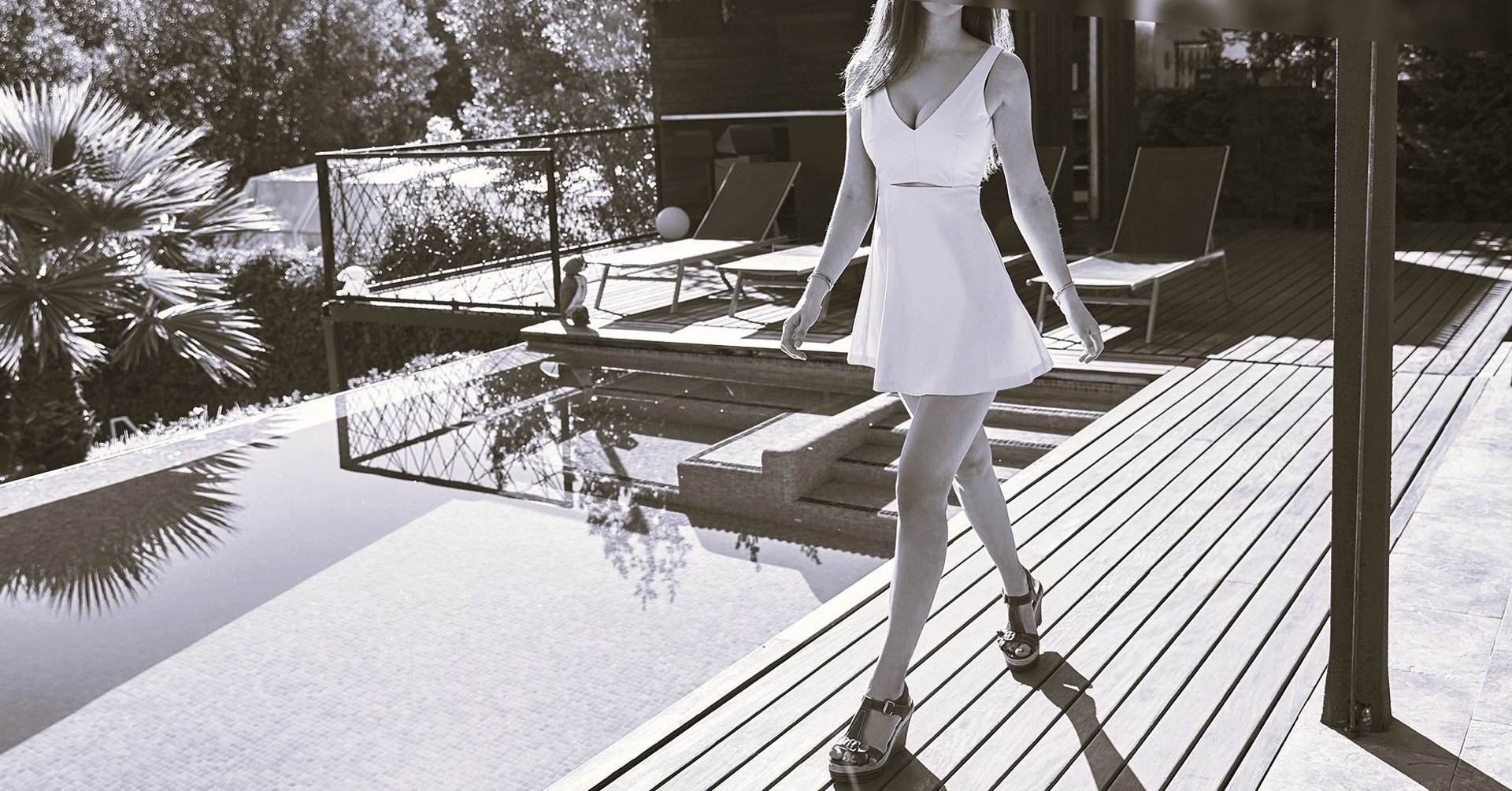 black and white bed linen