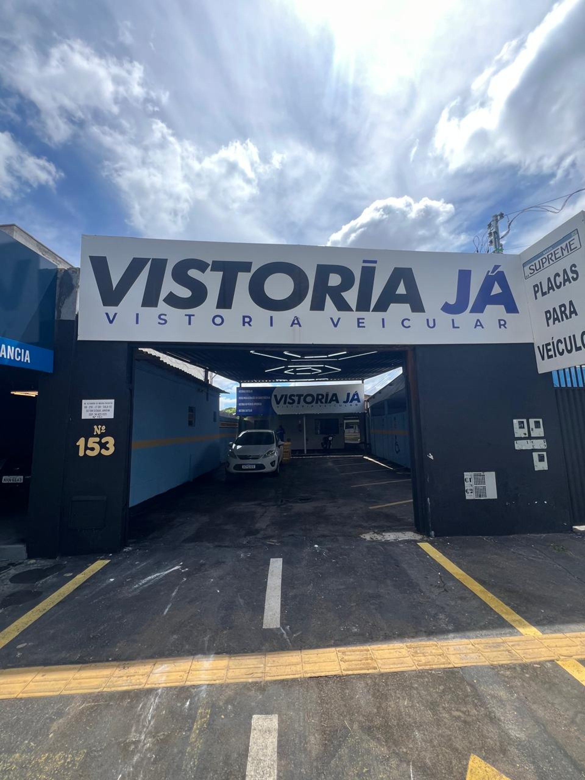 black and brown leather padded tub sofa