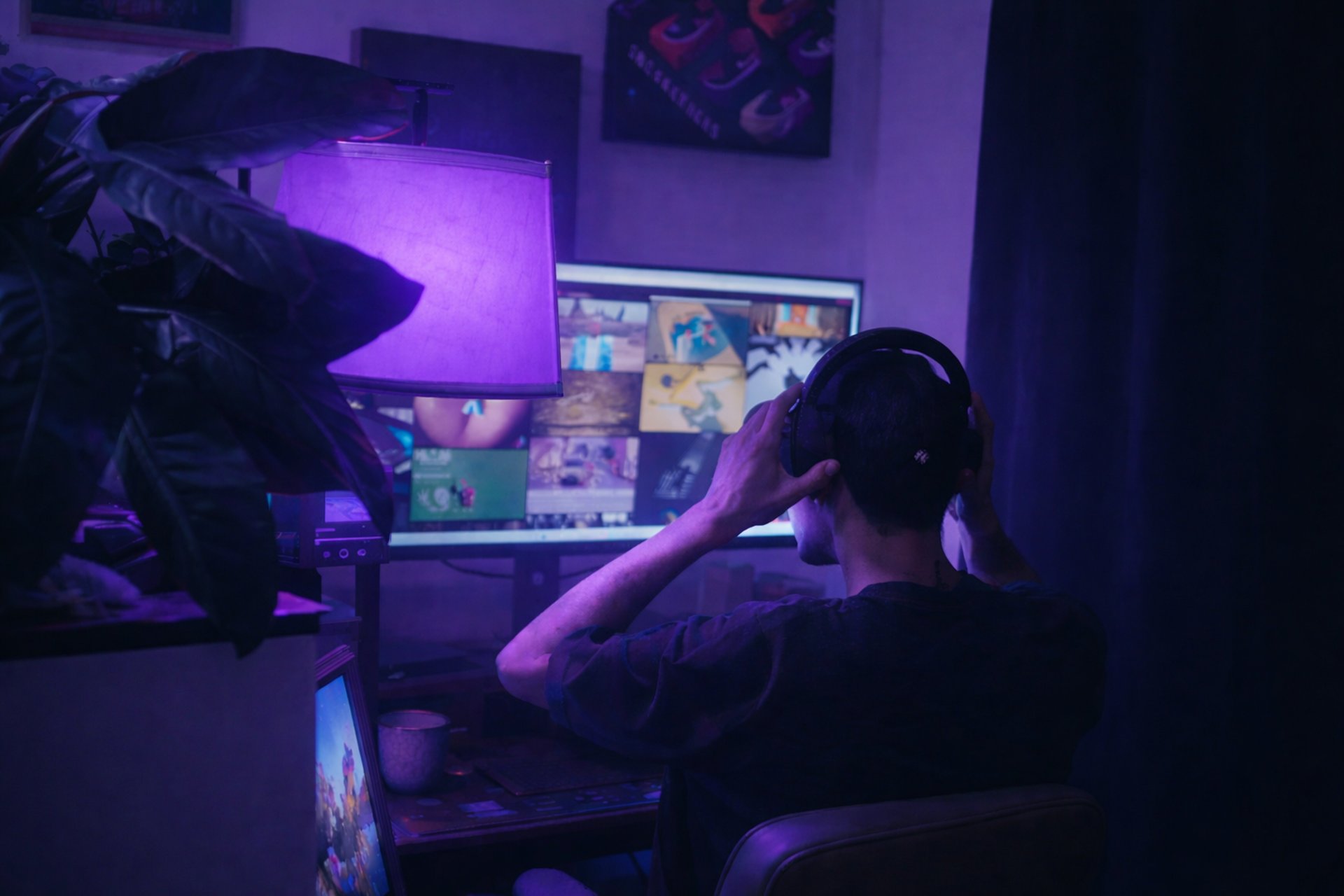 black and white bed linen