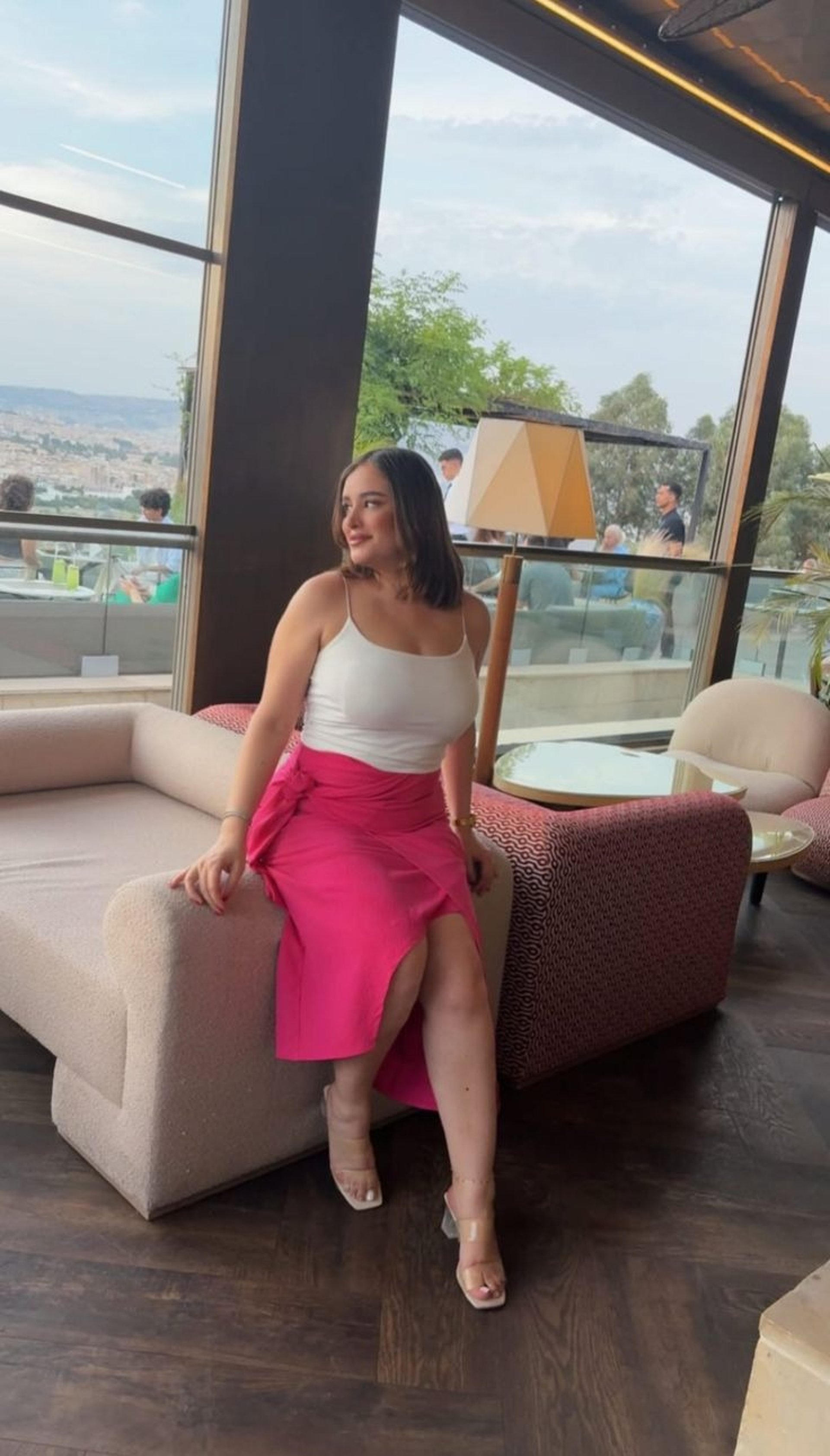 black and white bed linen