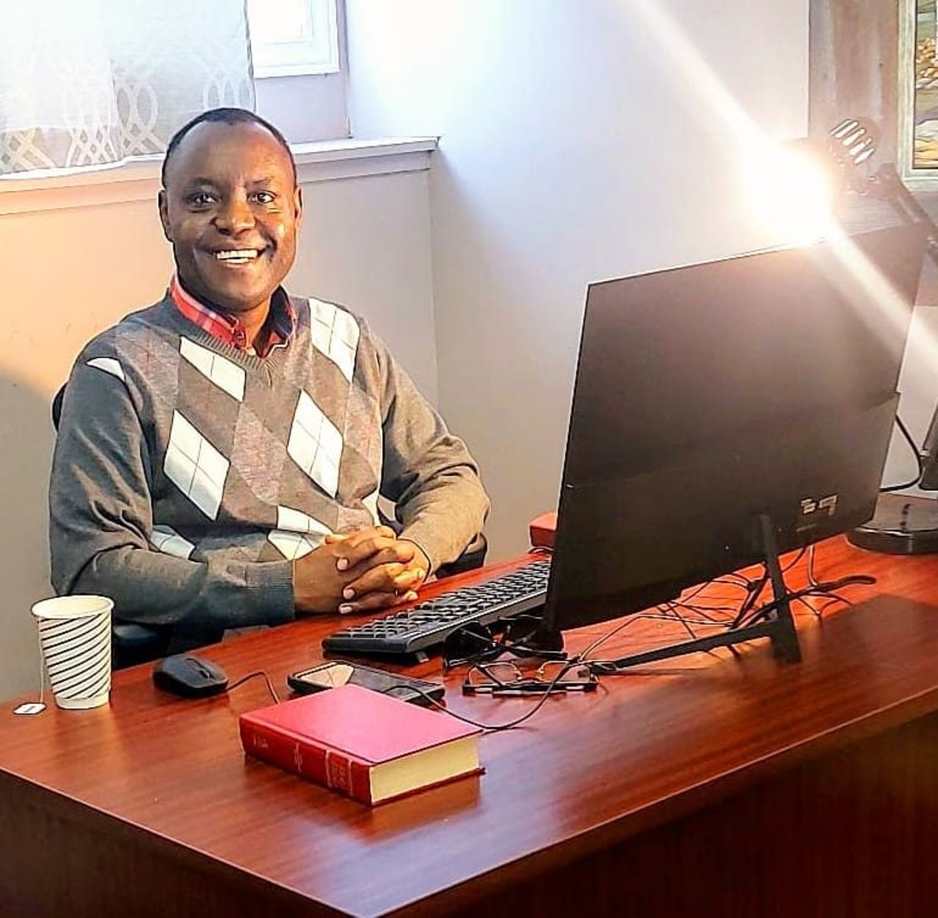 black and white bed linen