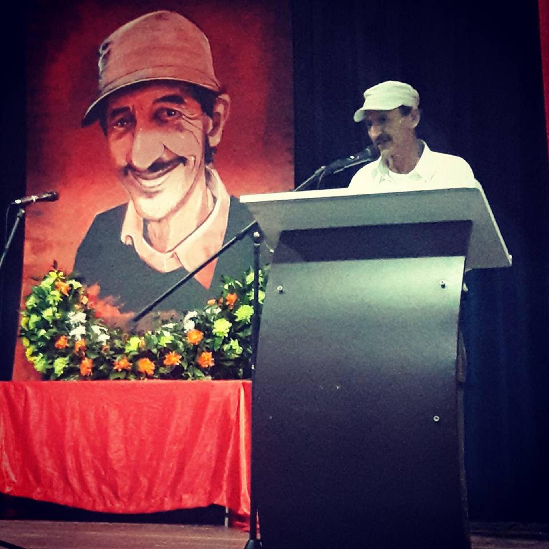 Poeta y escritor Jairo Carrasquilla Tobón