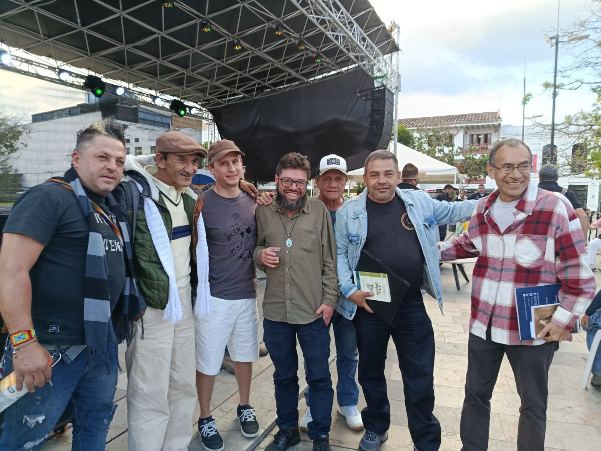 Poeta y escritor Jairo Carrasquilla Tobón