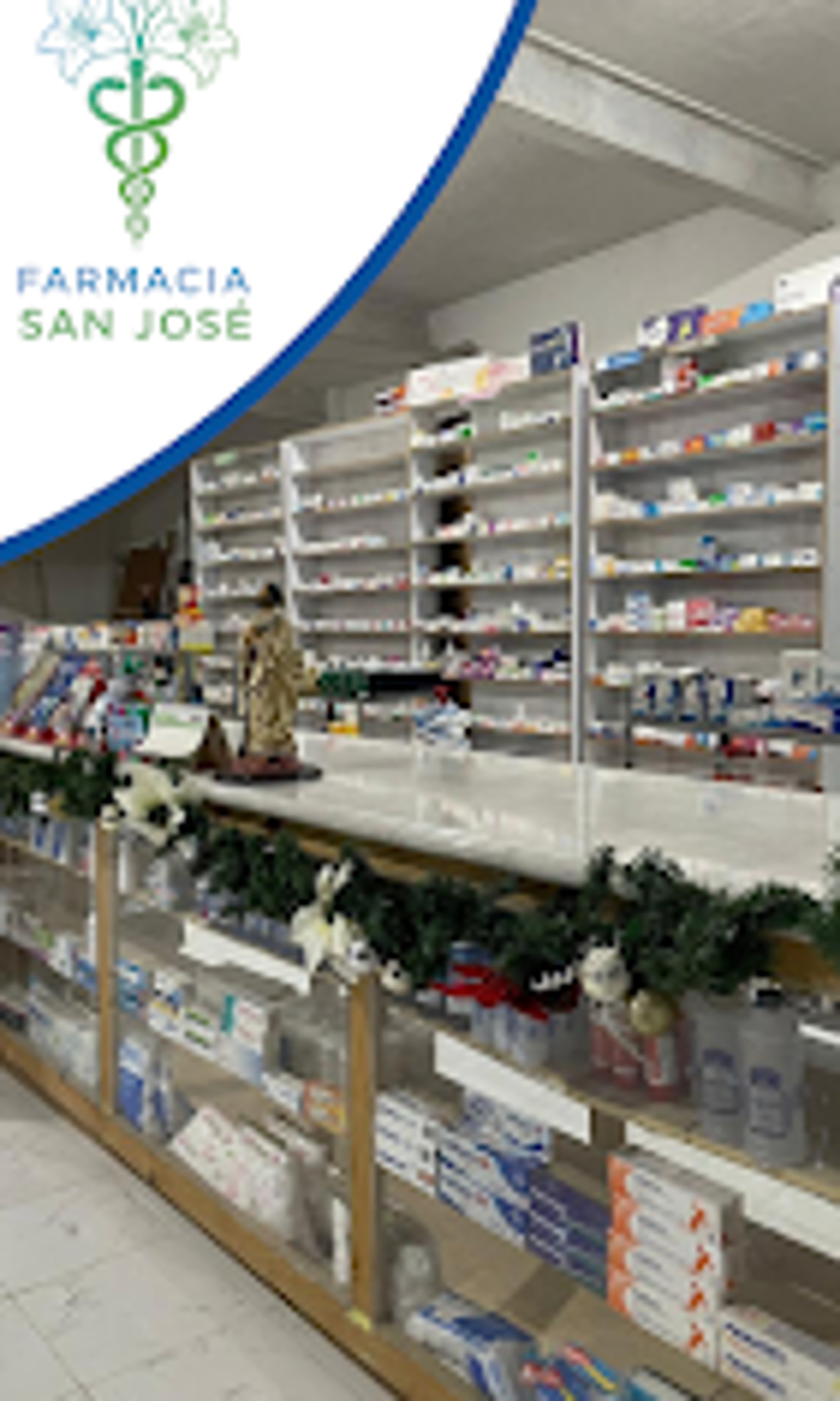 gray computer monitor