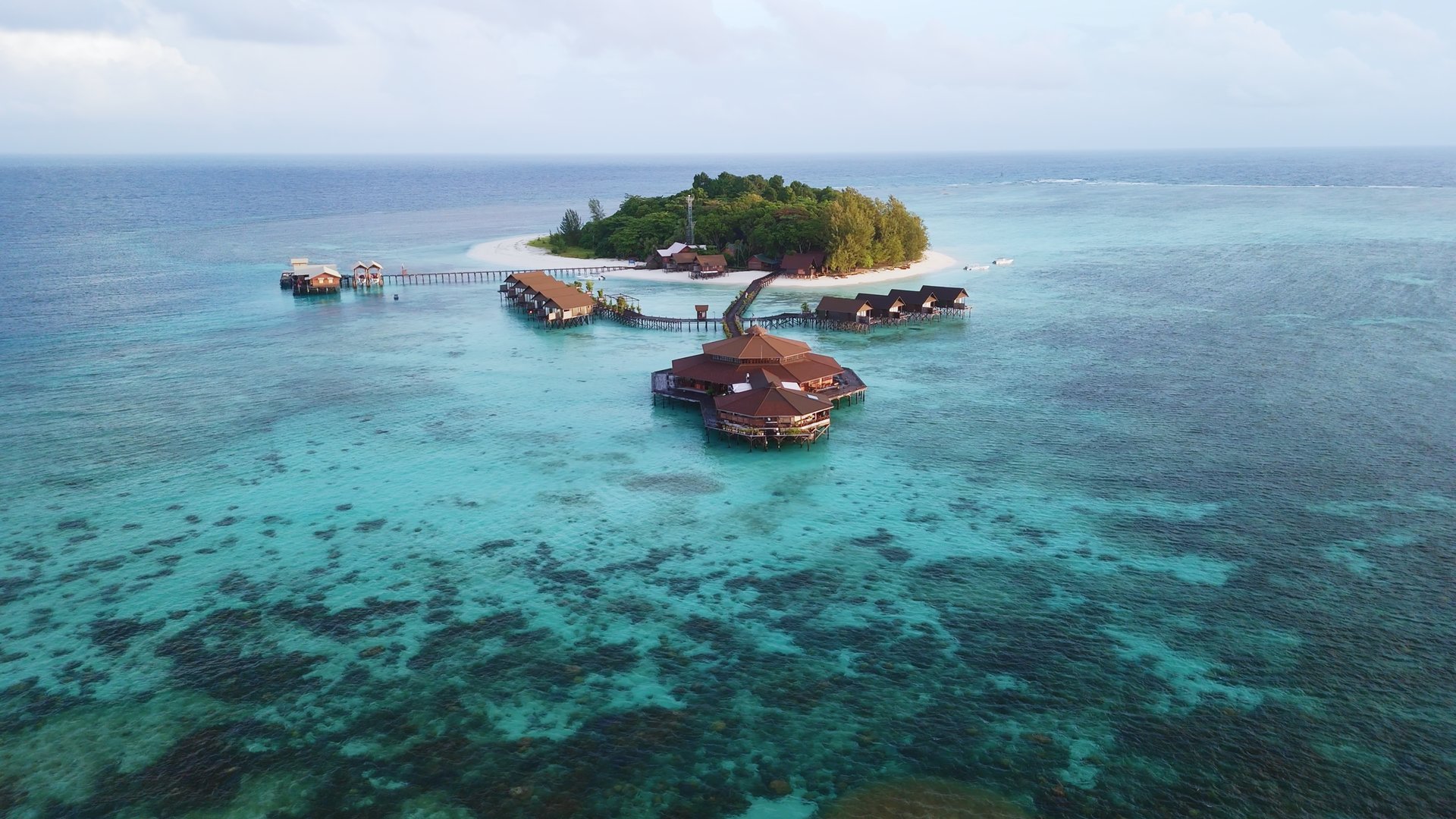 drone-view-lankayan-island-resort-front-morning-alt.jpg